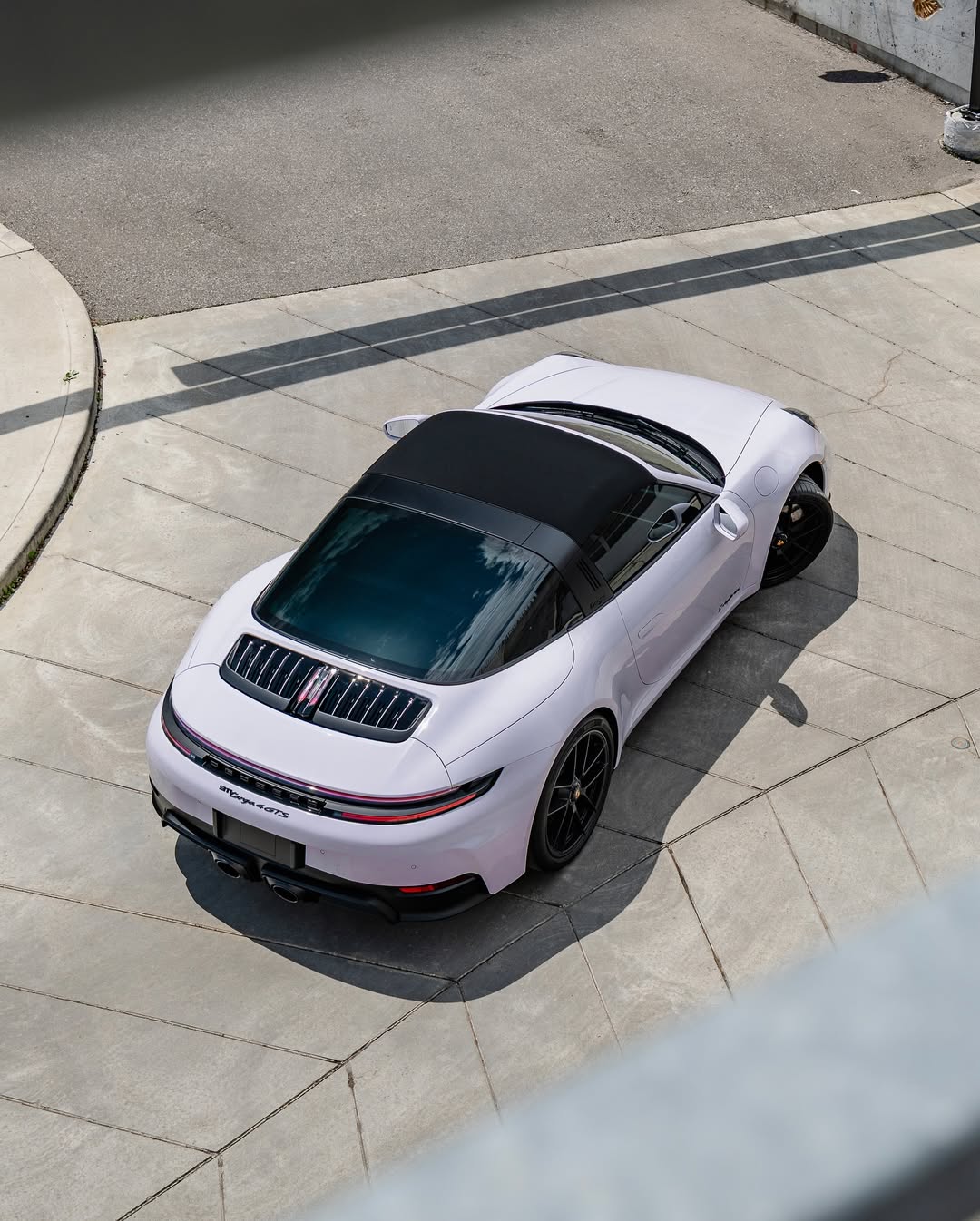 2025 Porsche 911 Targa 4 GTS in Moon Gem
