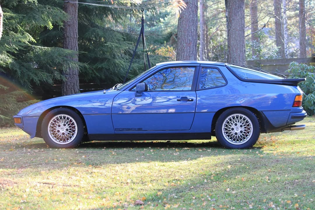 1980 Porsche 924 Turbo in Monaco Blue