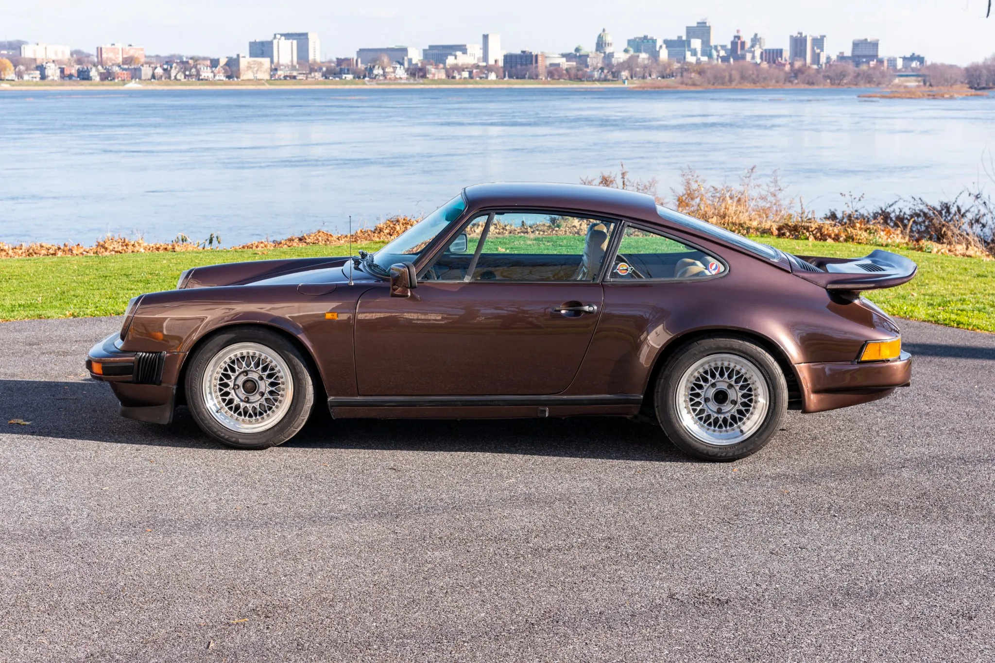 1982 Porsche 911SC Coupe in Rosewood Metallic