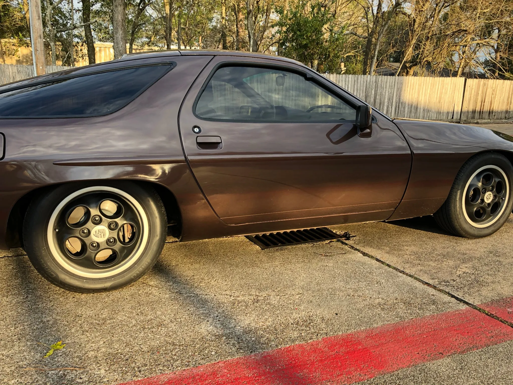 1982 Porsche 928 in Rosewood Metallic