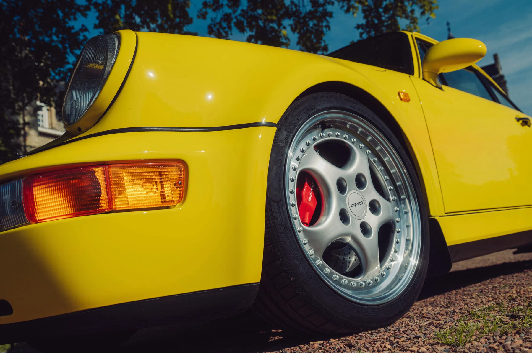 1993 Porsche 911 Turbo 3.6 in Cadmium Yellow