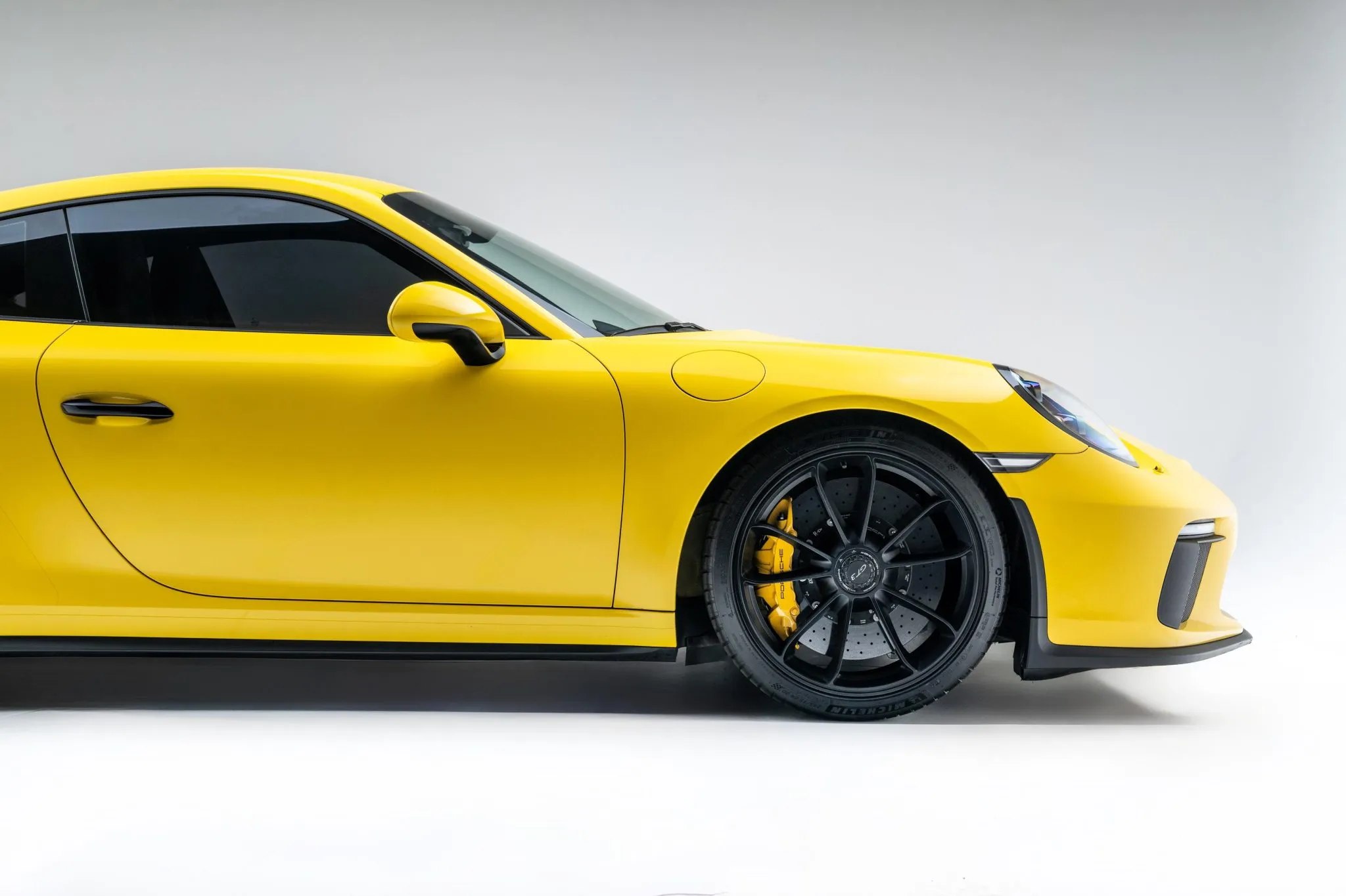 2018 Porsche 911 GT3 in Racing Yellow