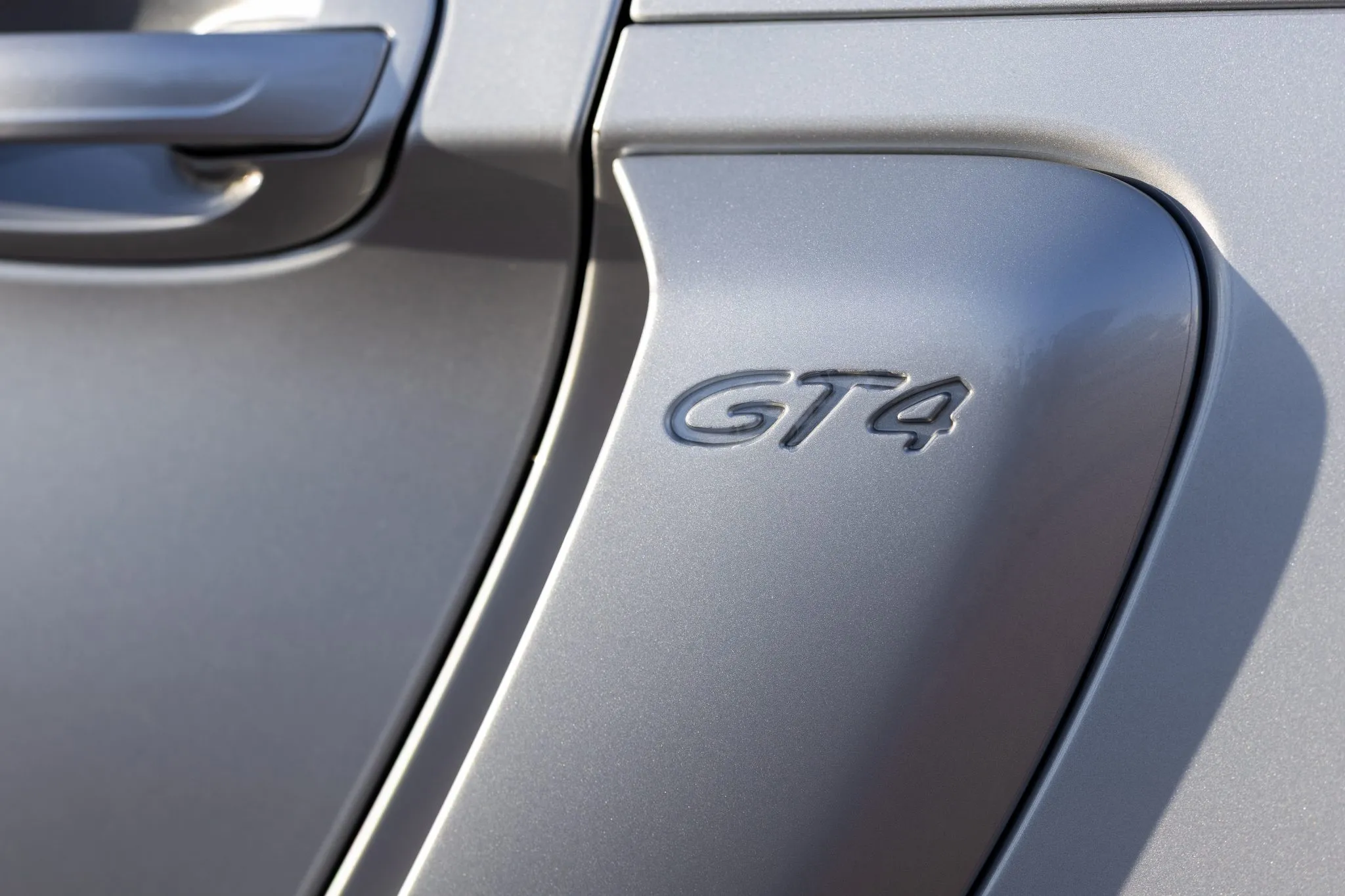 2016 Porsche Cayman GT4 in Rhodium Silver Metallic