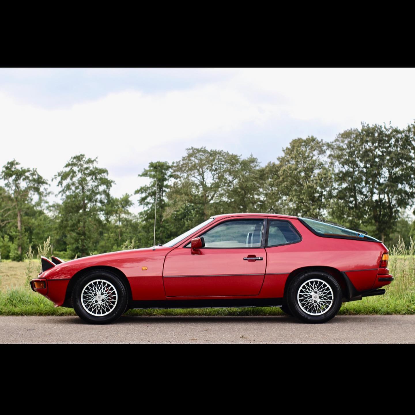 1982 Porsche 924 in Surinam Metallic