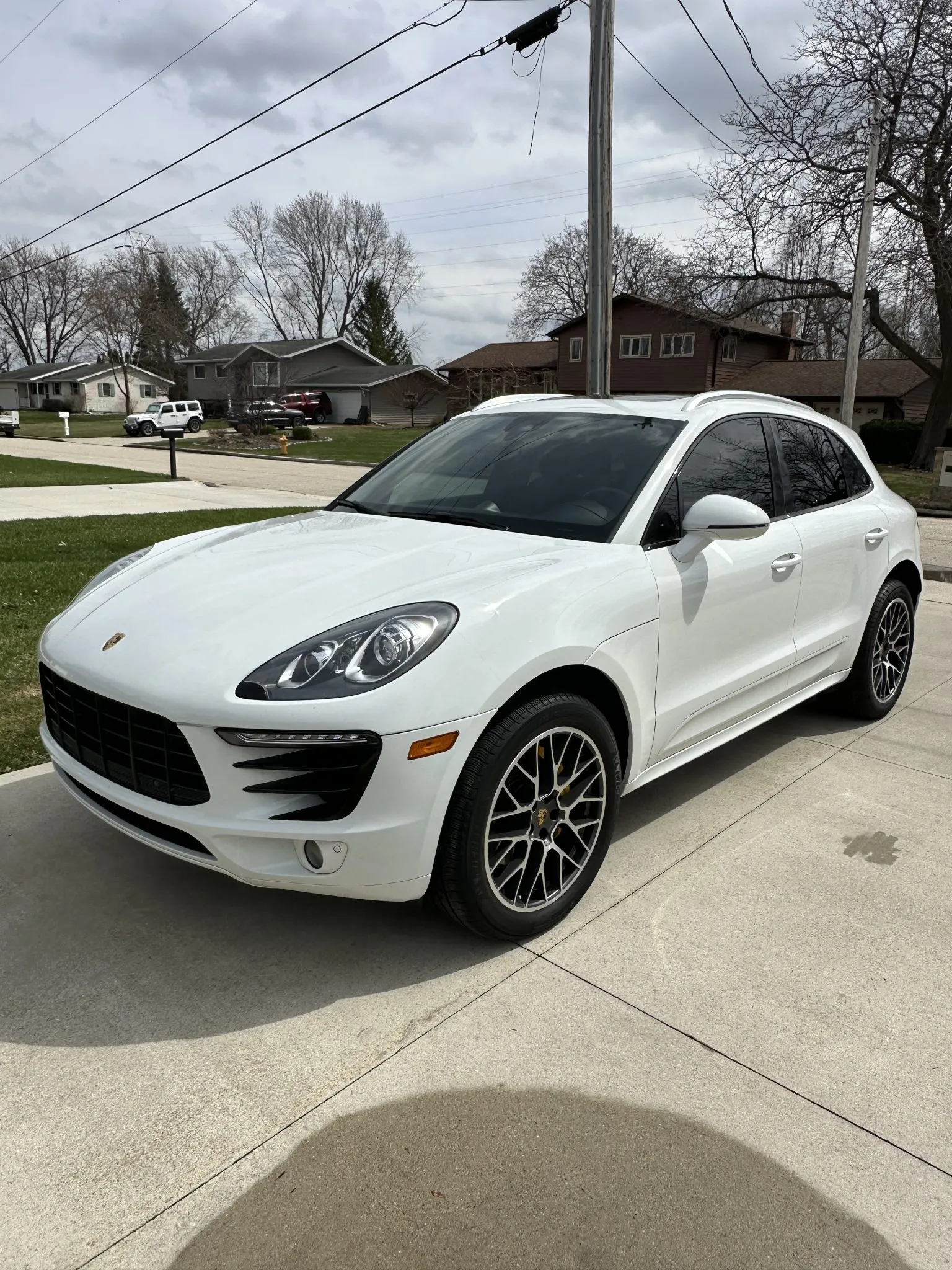 2015 Porsche Macan S in White