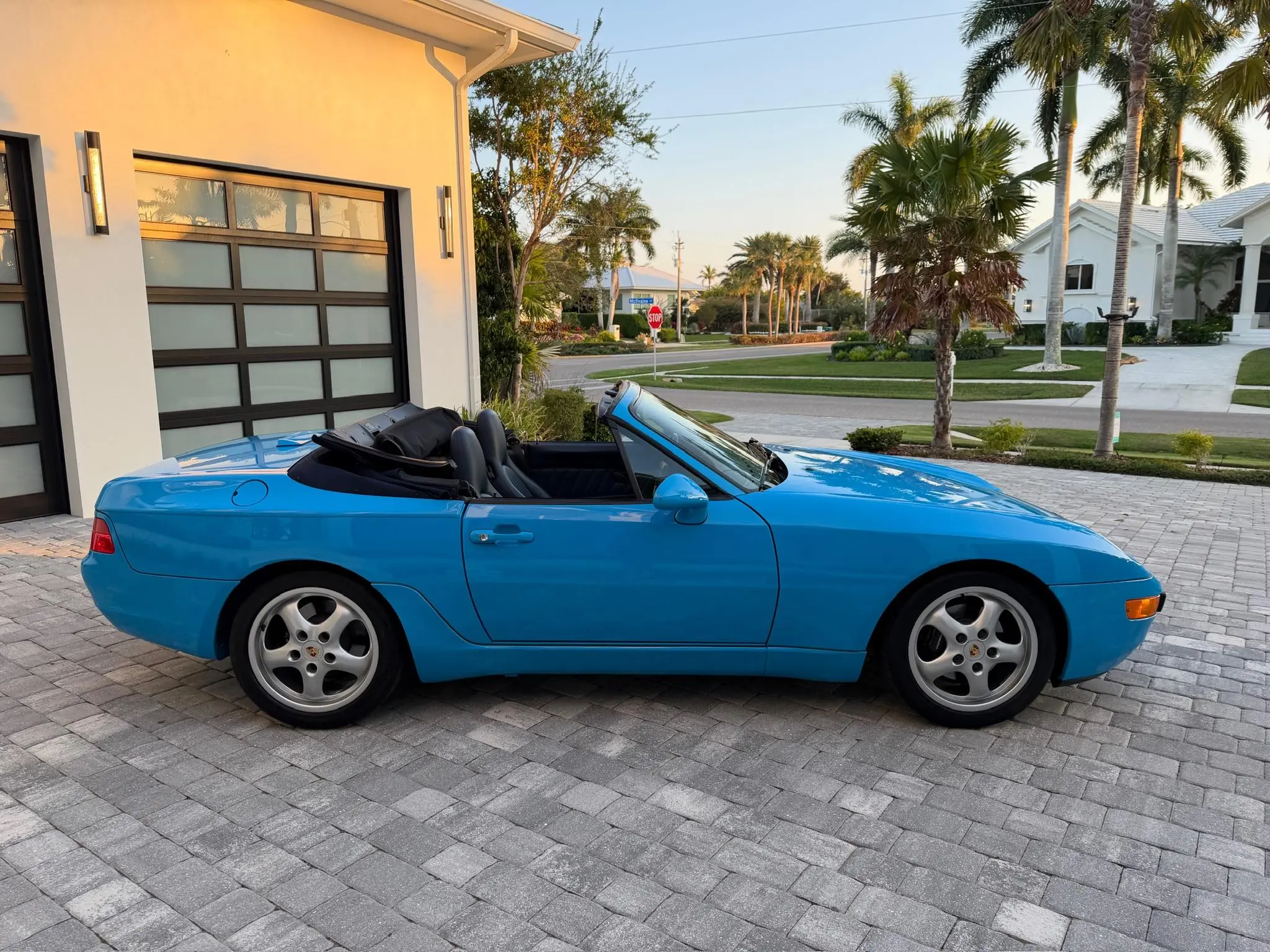 1994 Porsche 968 Cabriolet in Riviera Blue