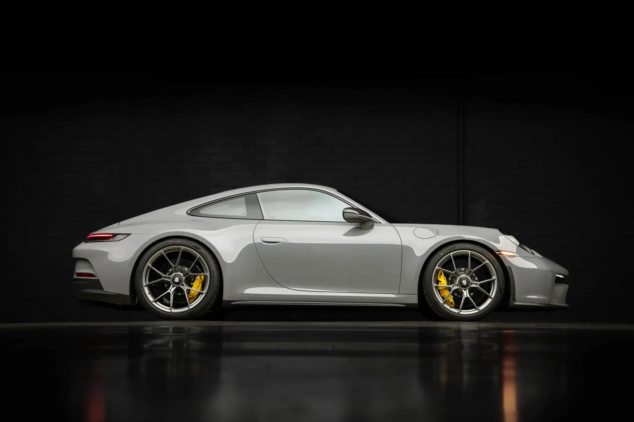 2022 Porsche 911 GT3 Touring in China Grey