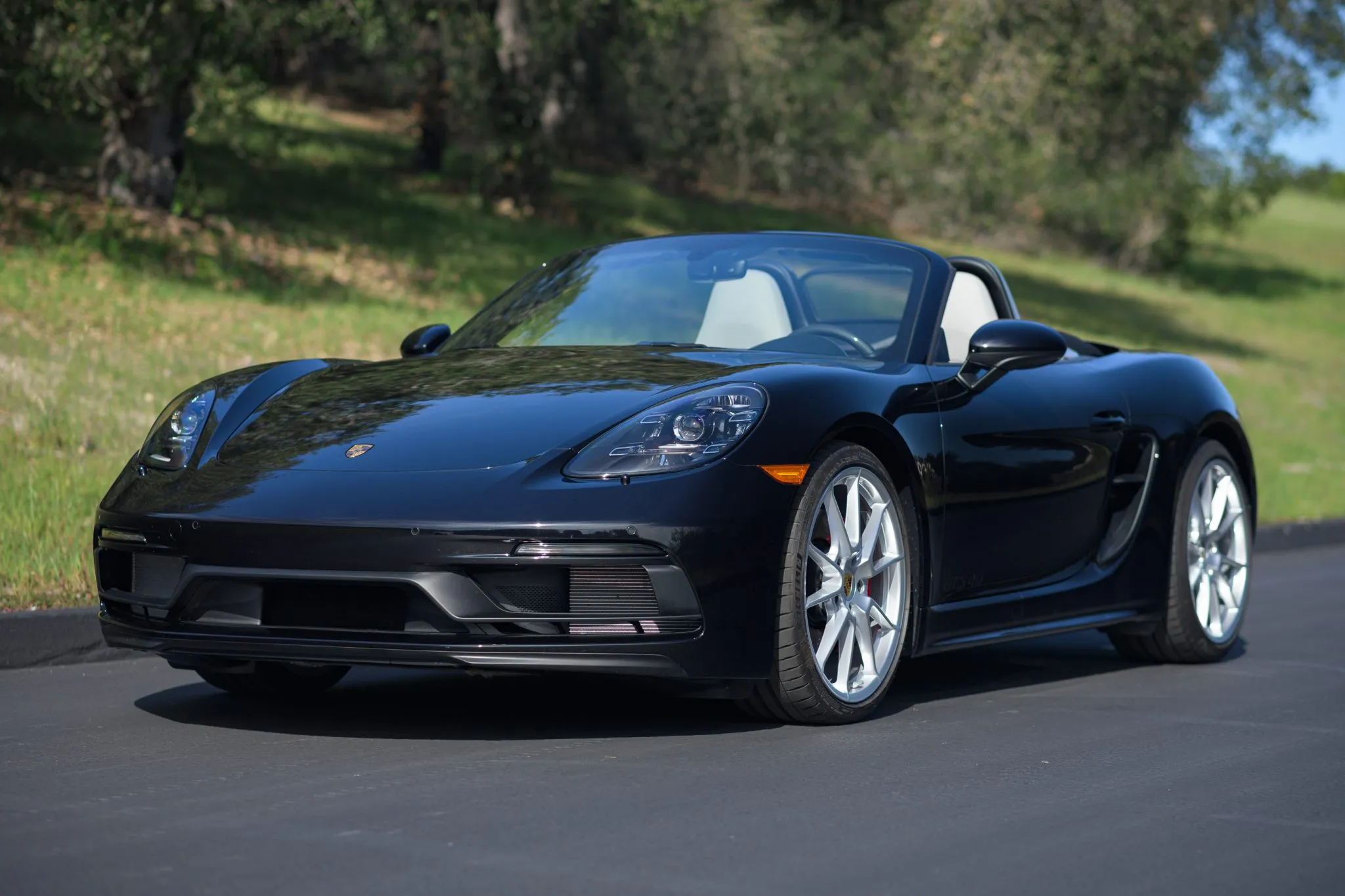 2025 Porsche 718 Boxster GTS 4.0 in Jet Black Metallic