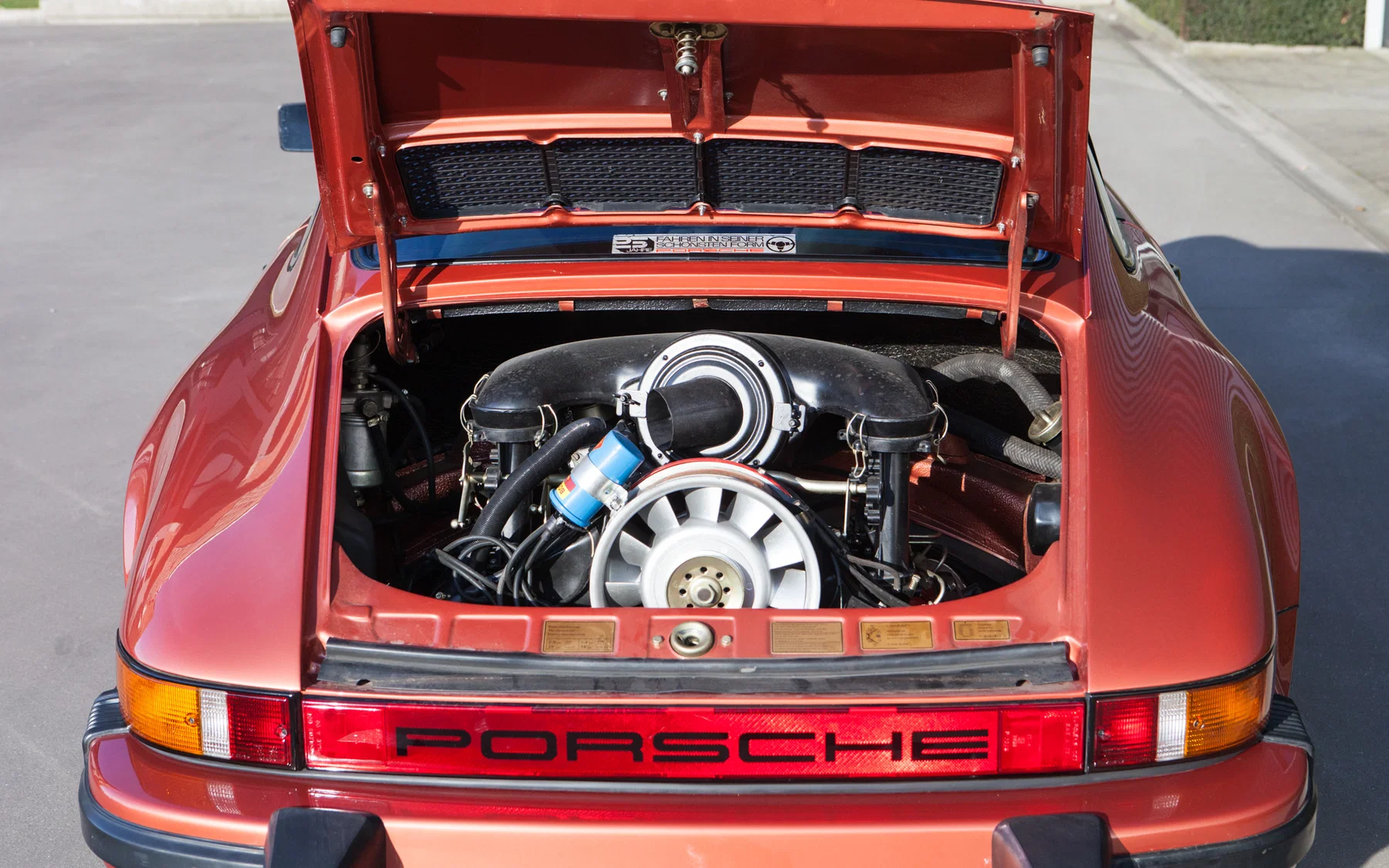 1974 Porsche 911 Carrera 2,7 in Salmon Metallic