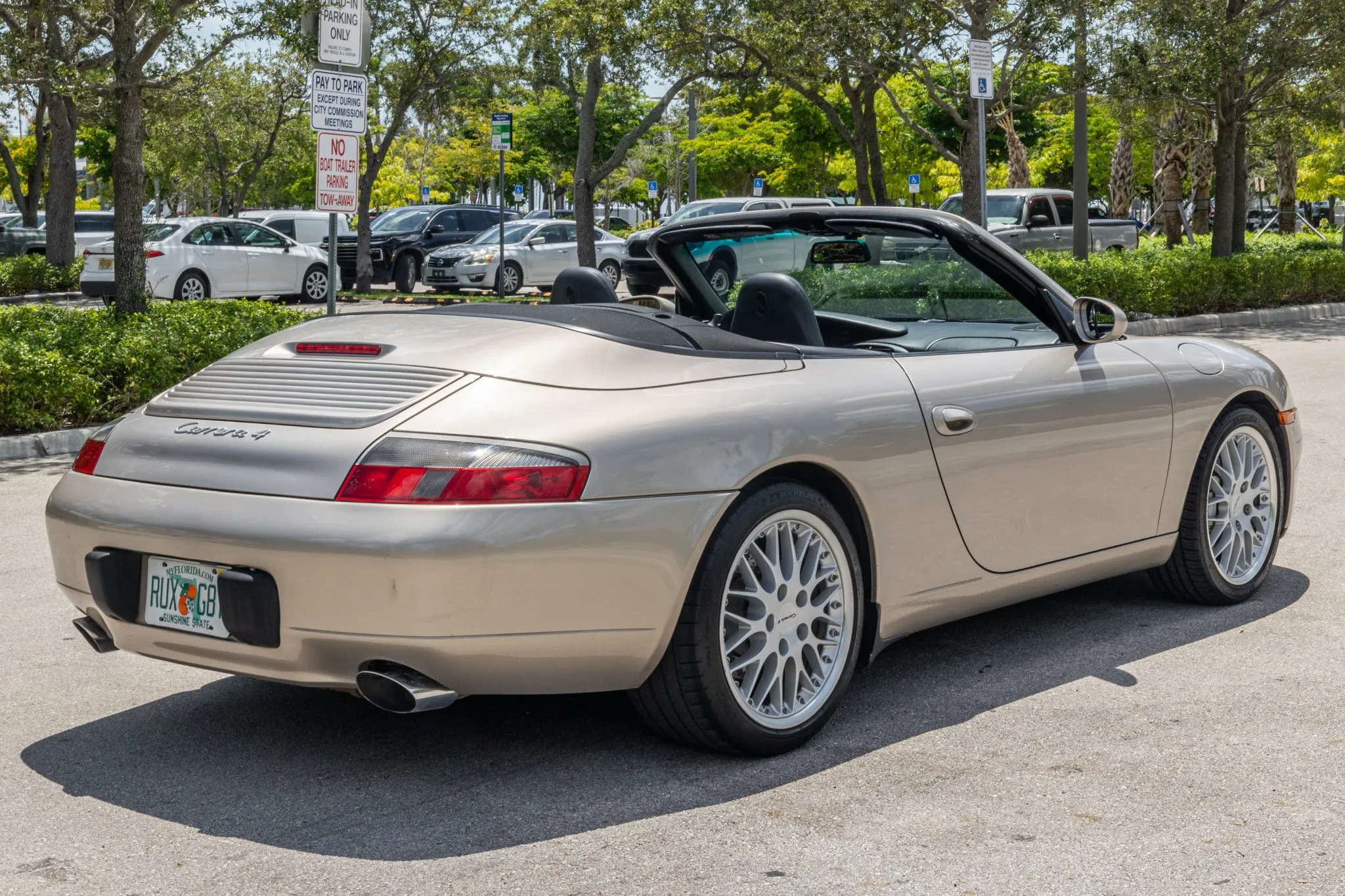 2000 Porsche 911 Carrera 4 Cabriolet in Mirage Metallic