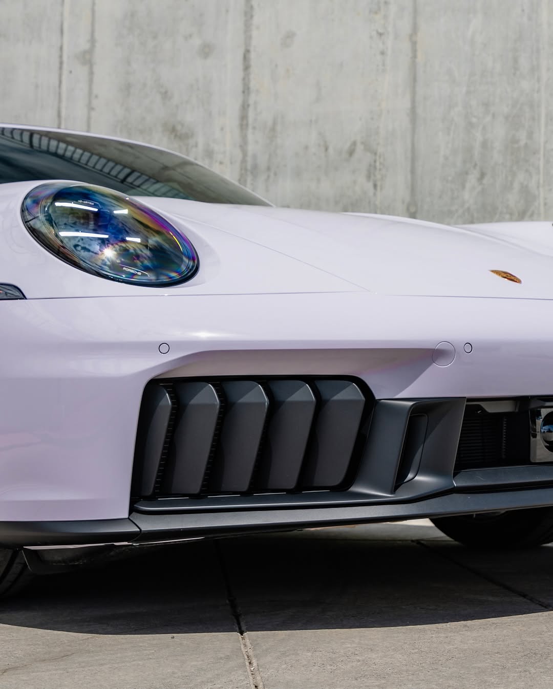 2025 Porsche 911 Targa 4 GTS in Moon Gem