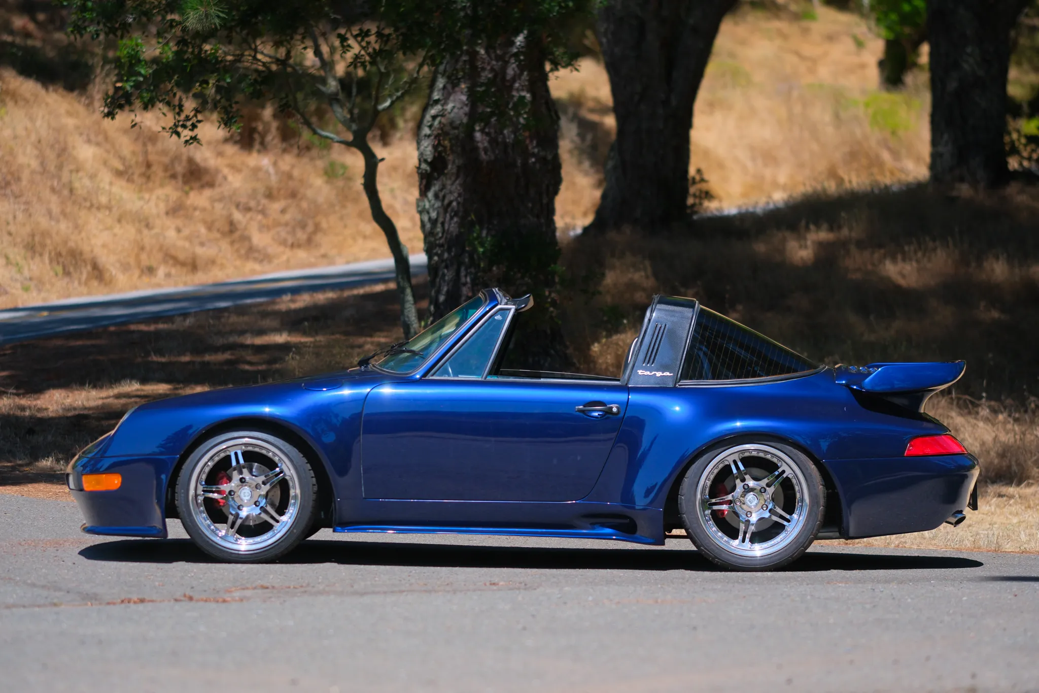 1976 Porsche 911S Targa in Midnight Blue Pearl