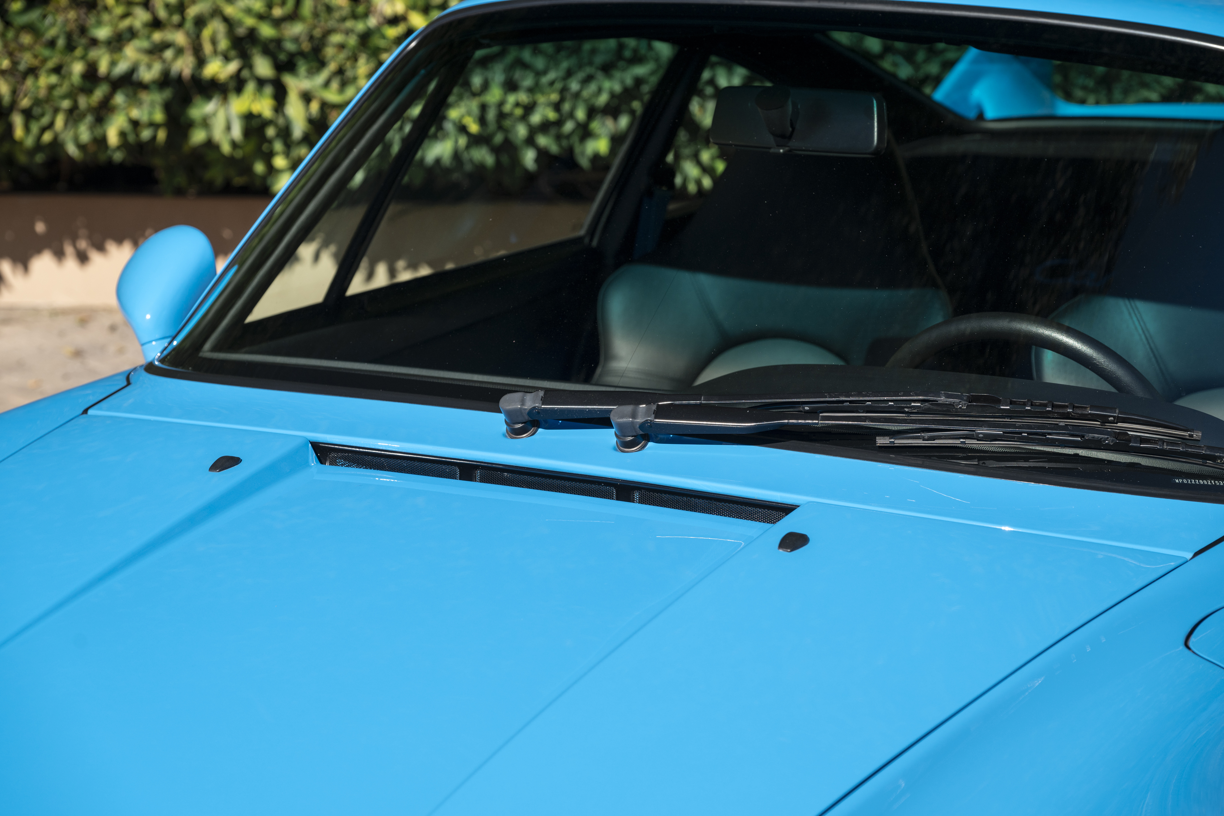1996 Porsche 911 Carrera RS 3.8 in Riviera Blue