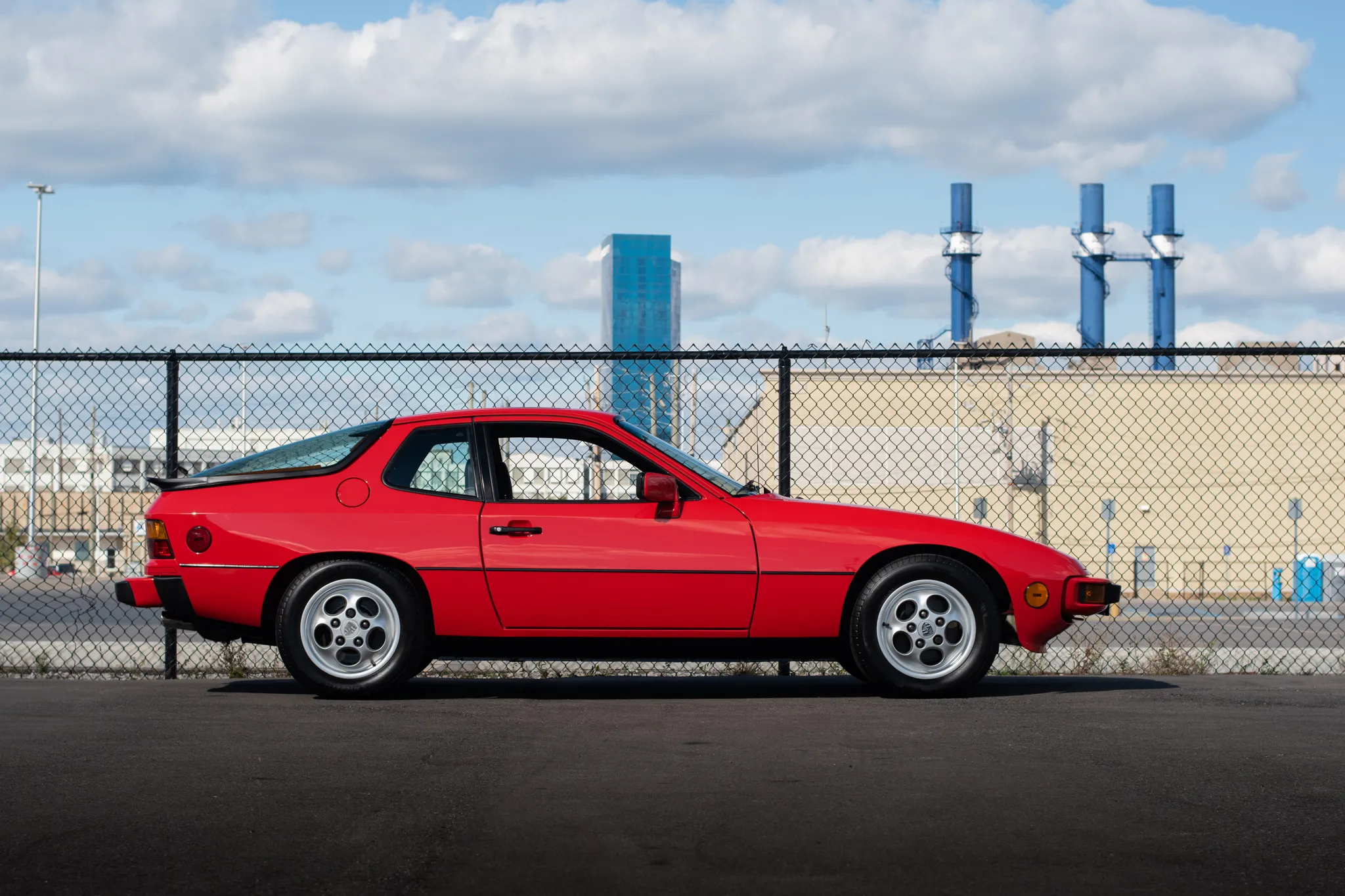1987 Porsche 924S in Guards Red