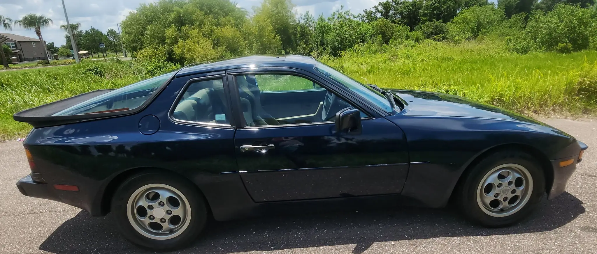 1987 Porsche 944 in Azurite Blue