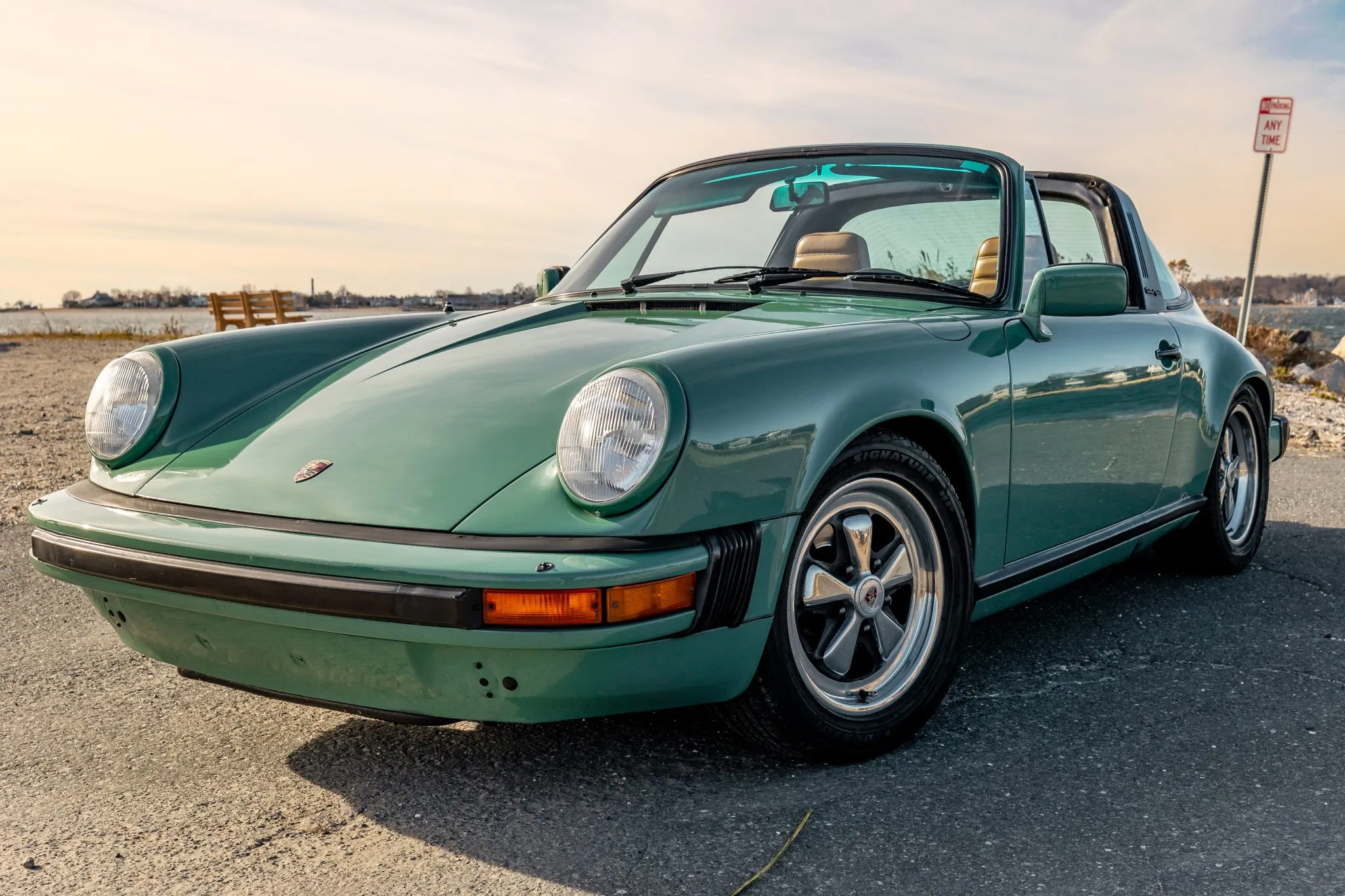 1982 Porsche 911SC Targa in Mint Green (Dark)