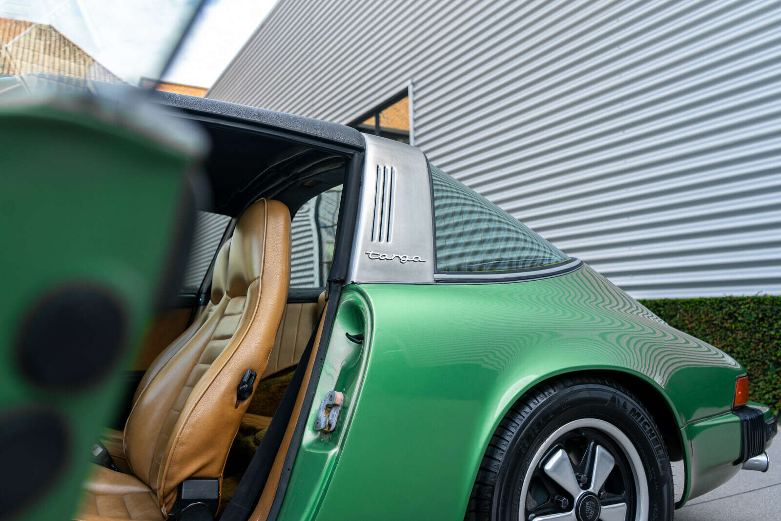 1974 Porsche 911 S in Viper Green Diamond