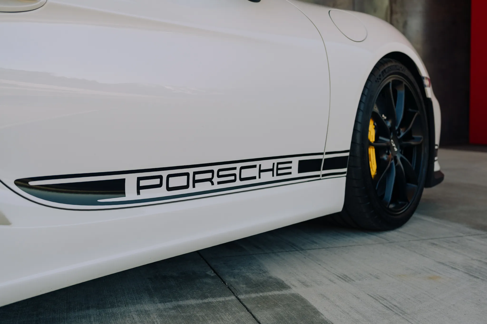 2016 Porsche Cayman GT4 in Carrara White Metallic