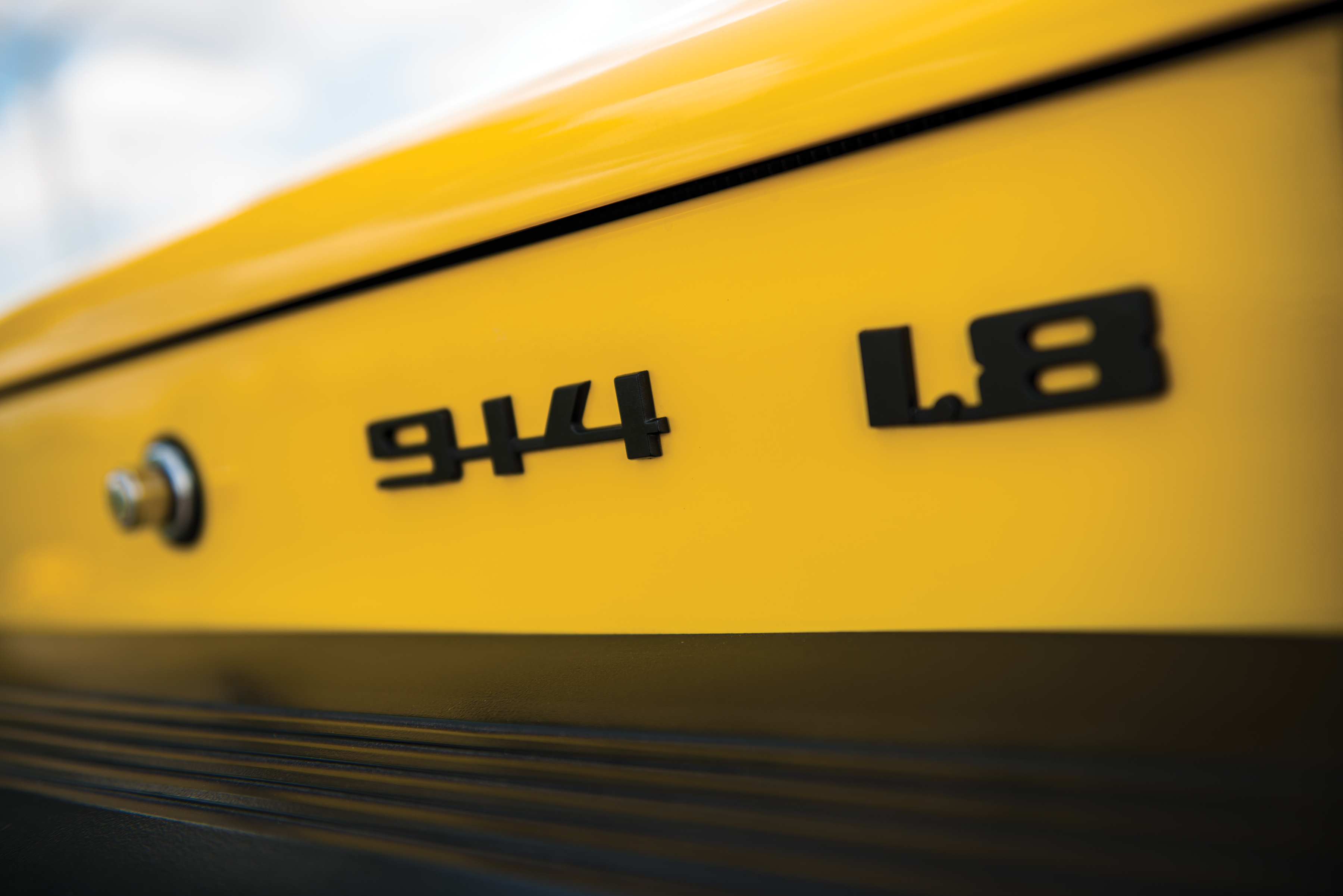 1975 Porsche 914 1.8 in Summer Yellow