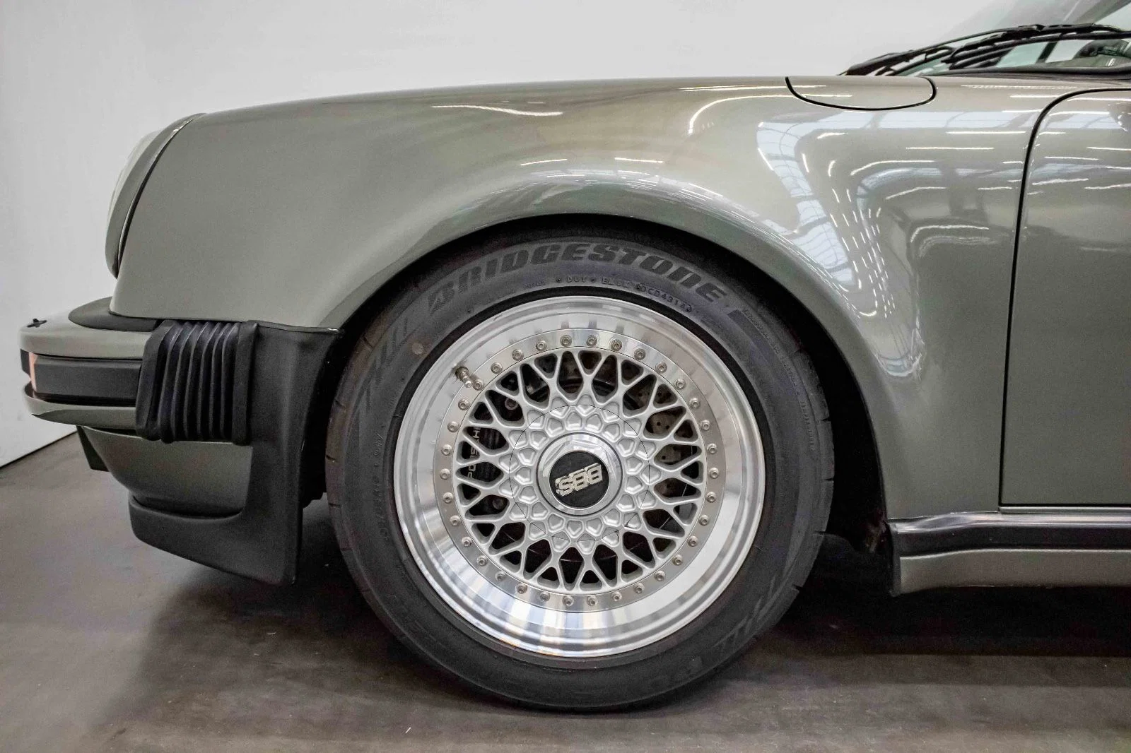 1988 Porsche 911 Turbo 3.3 Cabriolet in Rock Green Metallic