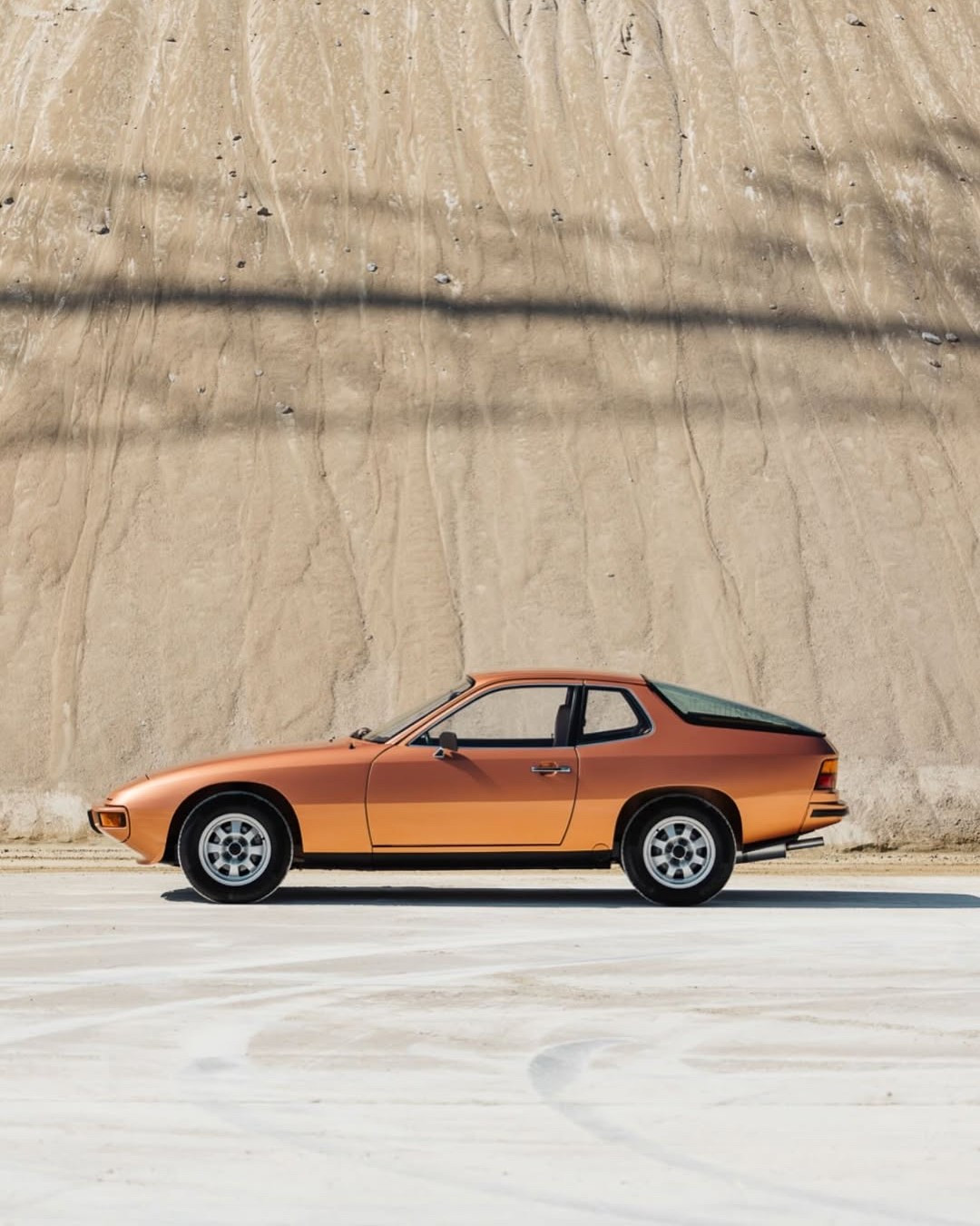 1976 Porsche 924 in Copper Metallic