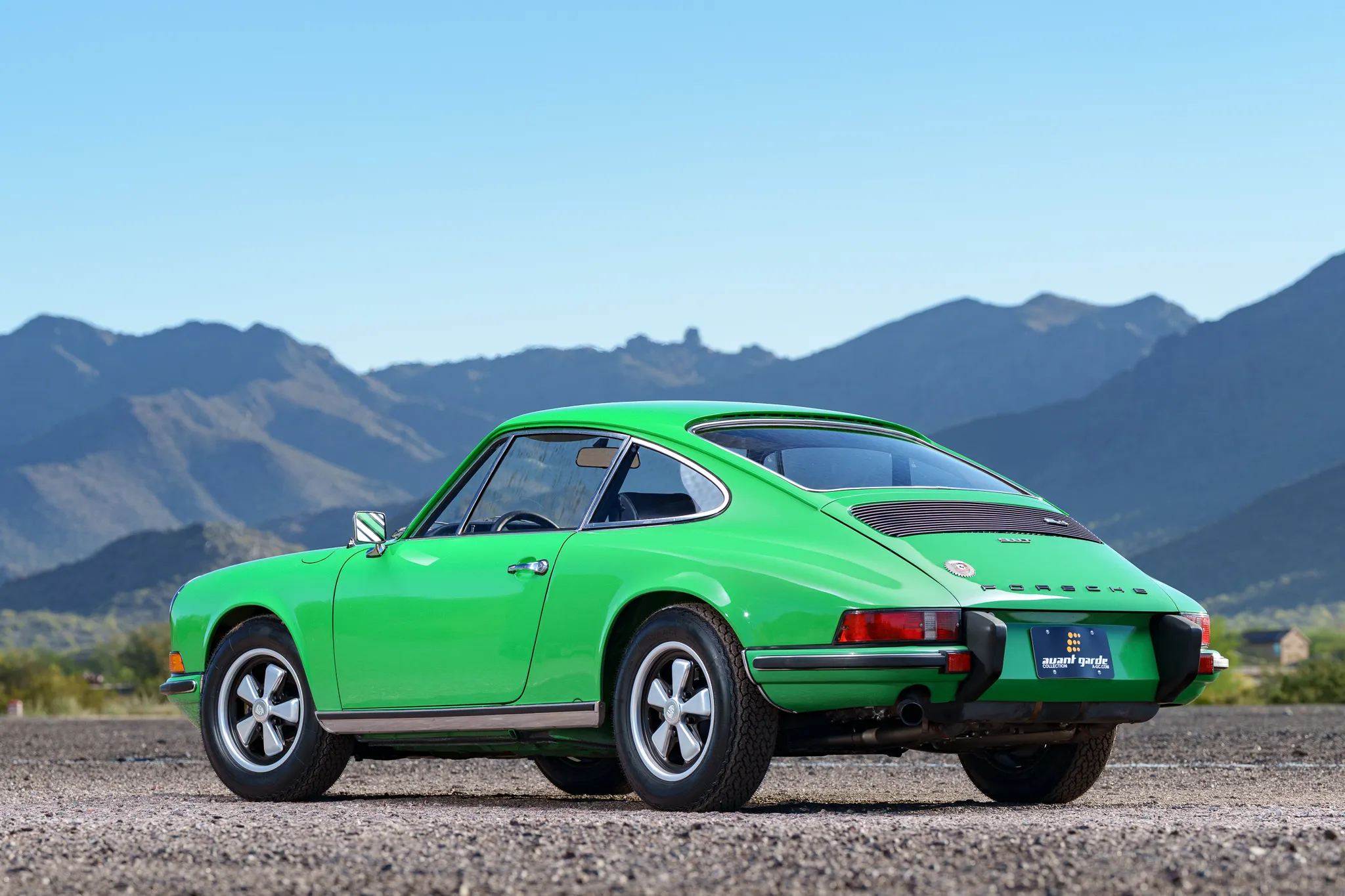1973.5 Porsche 911T Coupe In Viper Green