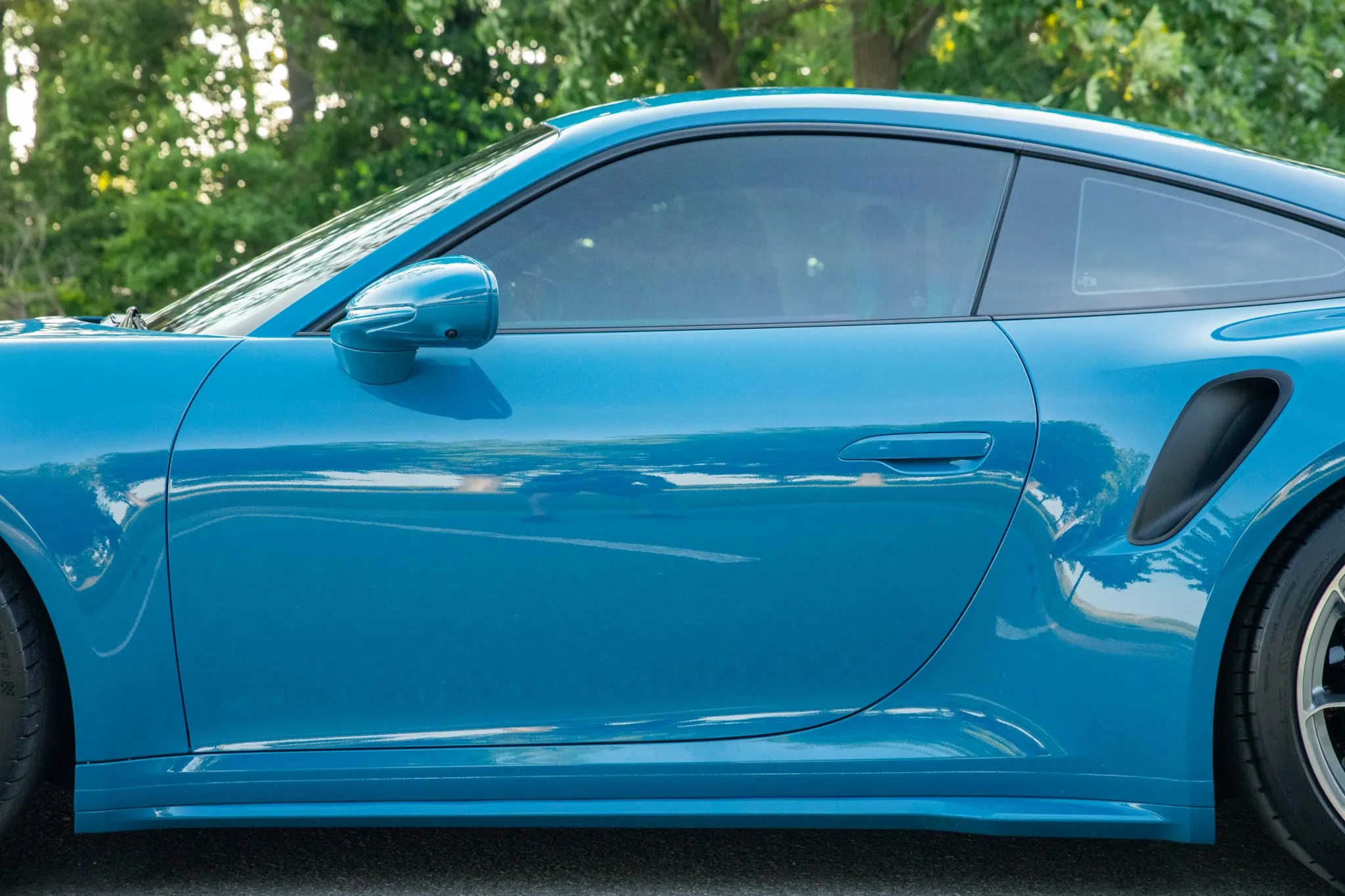 2022 Porsche 911 Turbo S Coupe in Oslo Blue