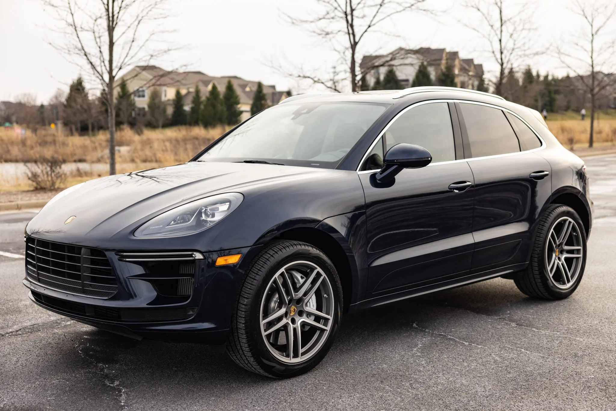 2020 Porsche Macan Turbo in Night Blue Metallic