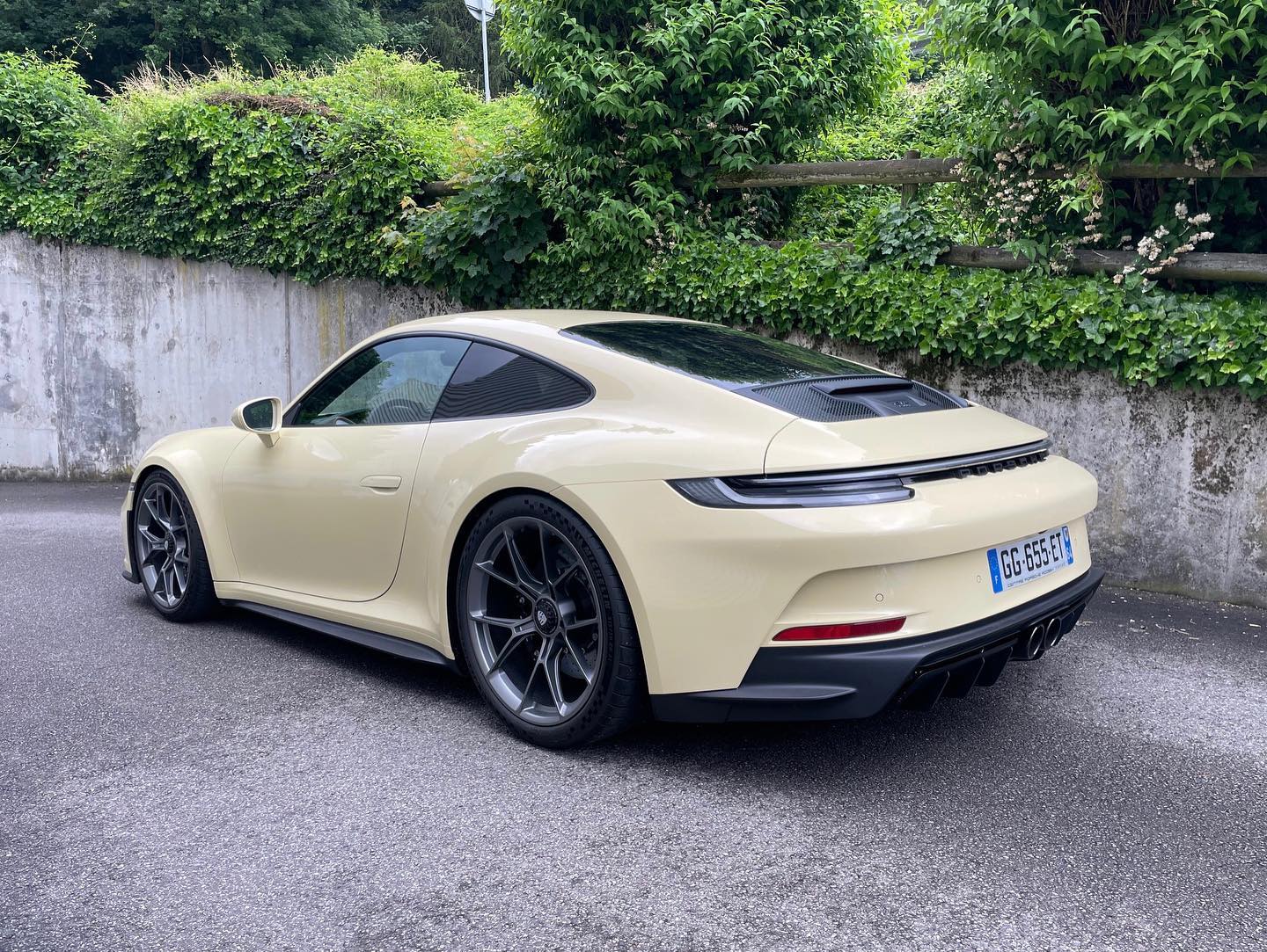 2023 Porsche 911 GT3 Touring in Elfenbein