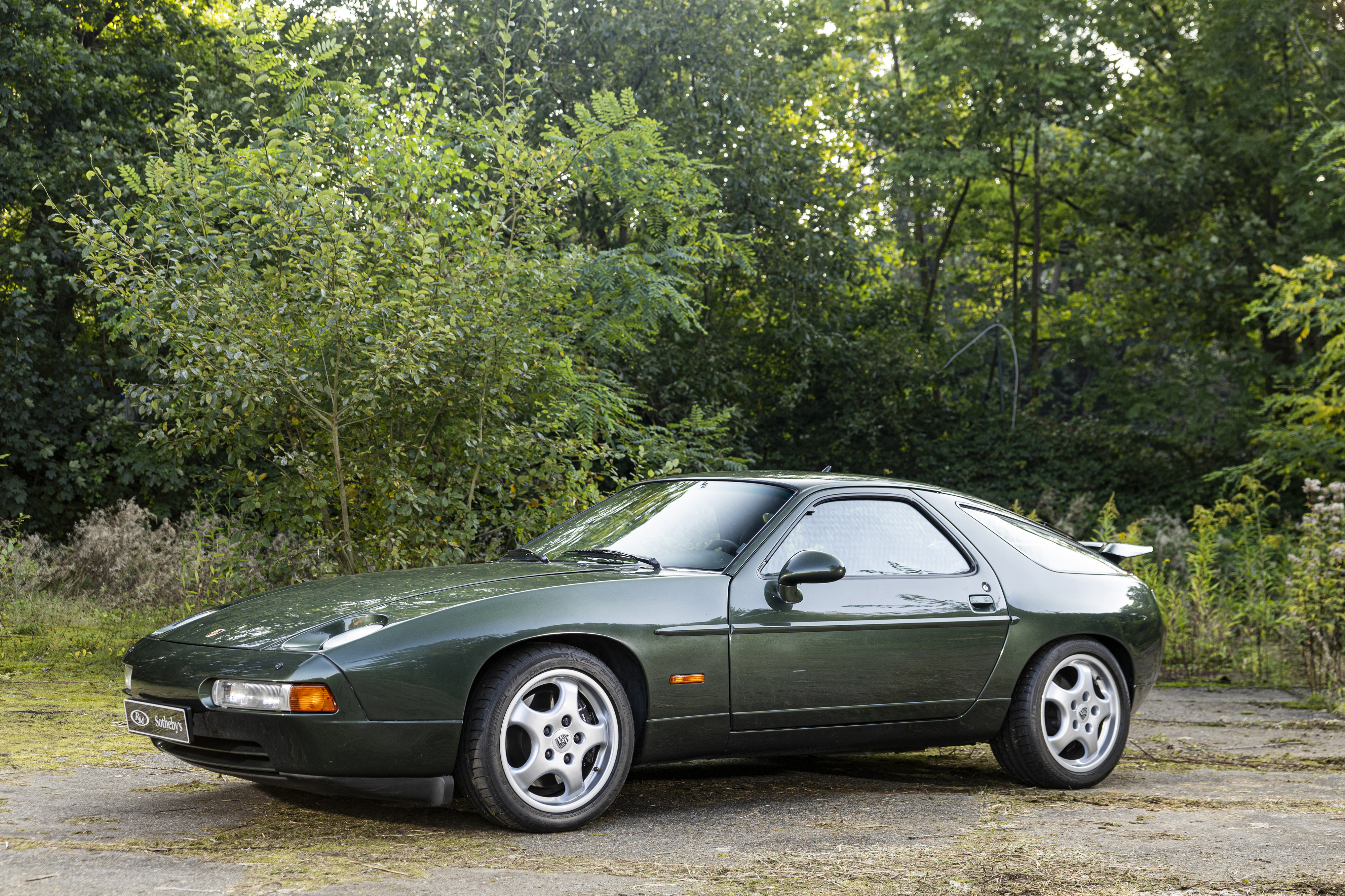 1993 Porsche 928 GTS in Oak Green Metallic