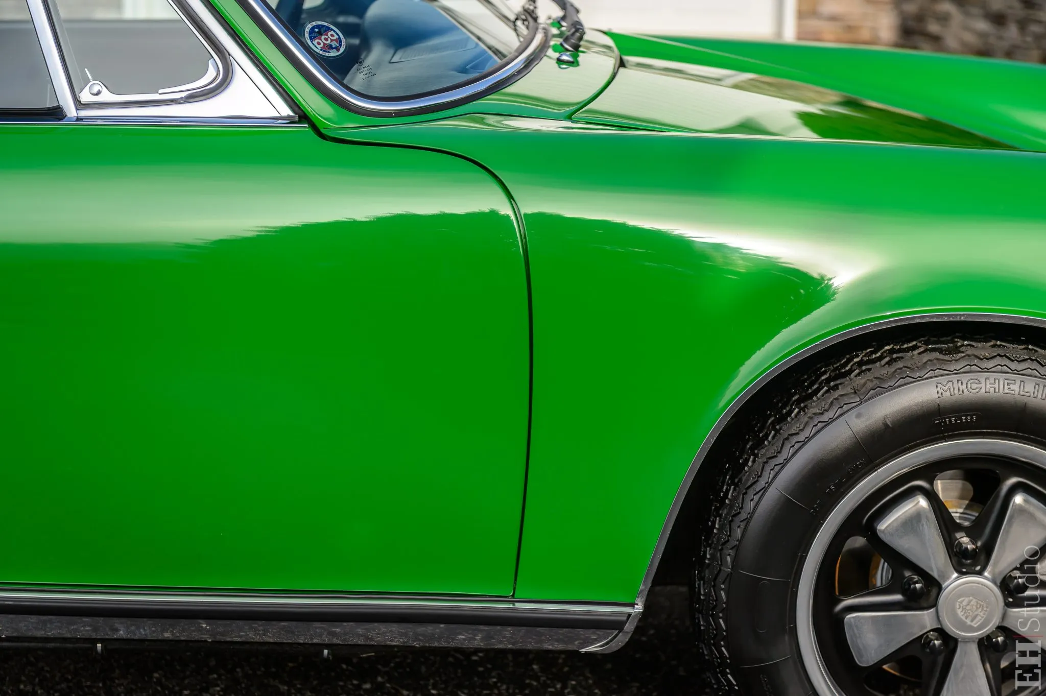 1972 Porsche 911T Targa in Kelly Green