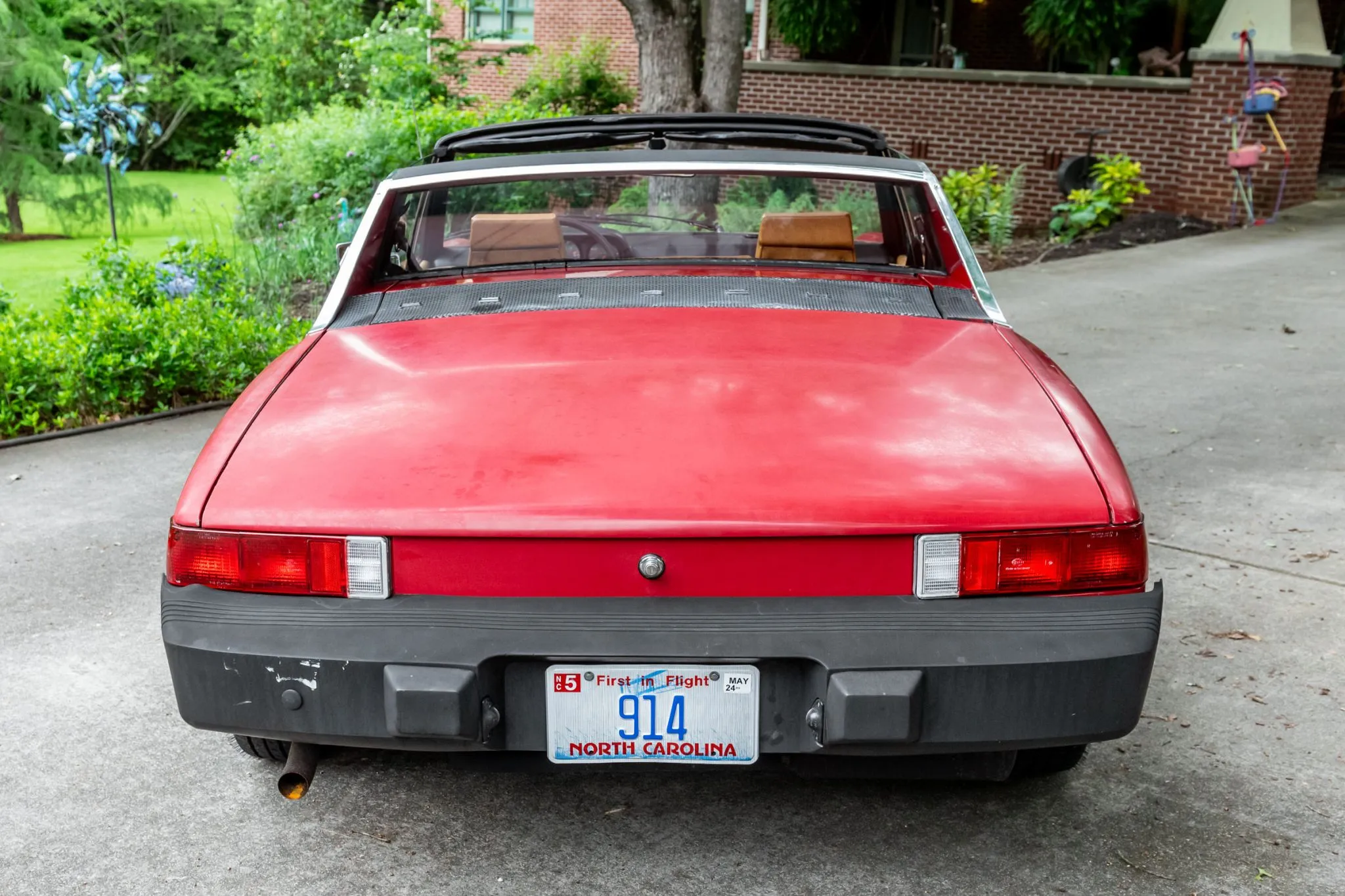 1976 Porsche 914 2.0L in Malaga Red