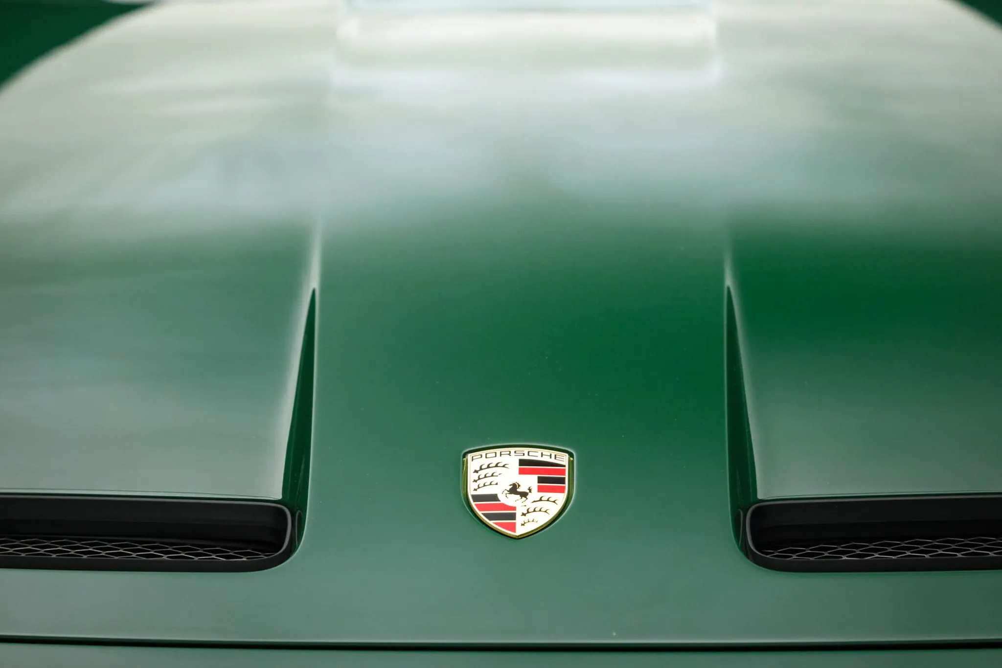 2022 Porsche 911 GT3 Touring in British Racing Green