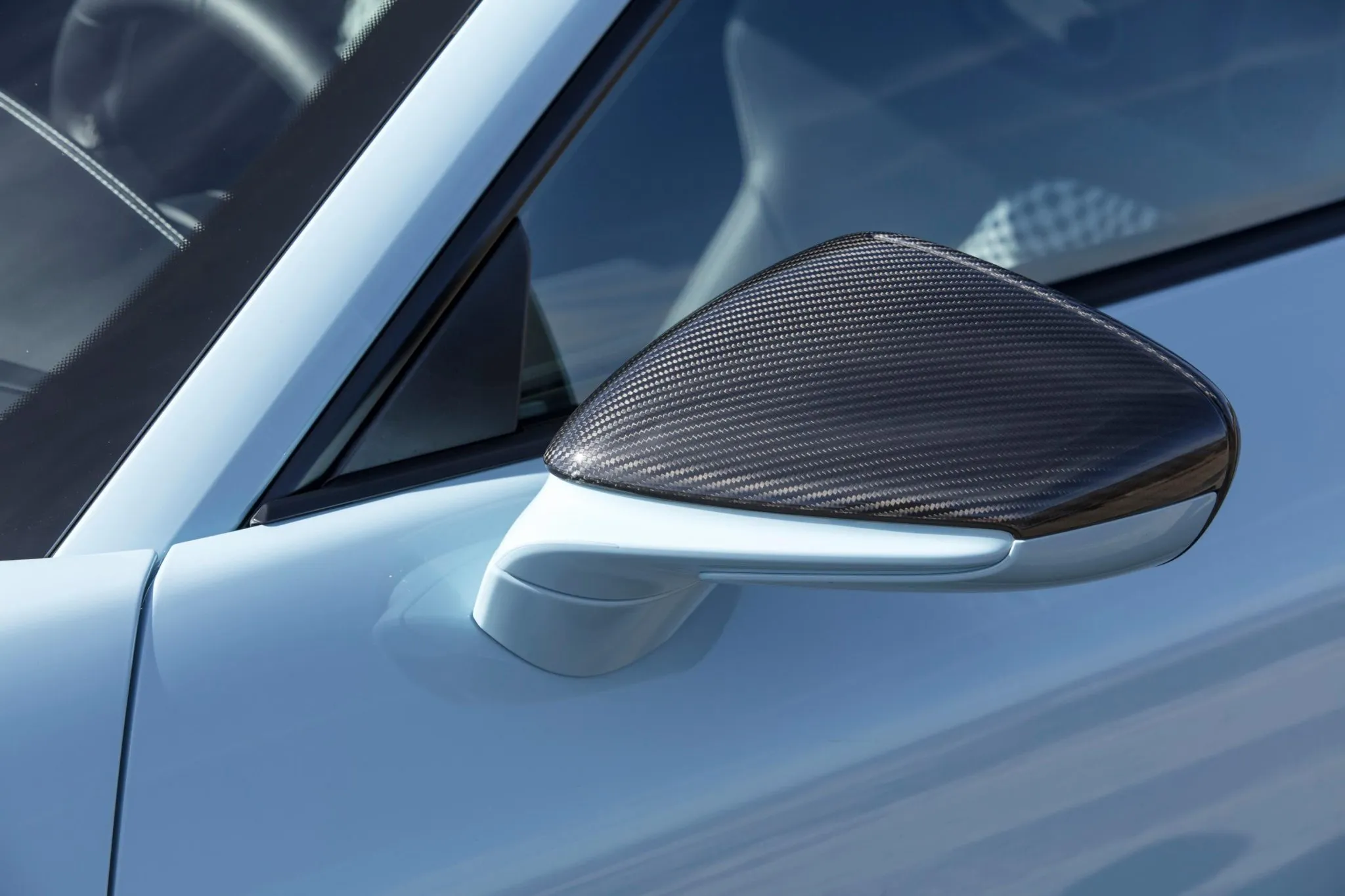 2022 Porsche 911 GT3 Touring in Meissen Blue