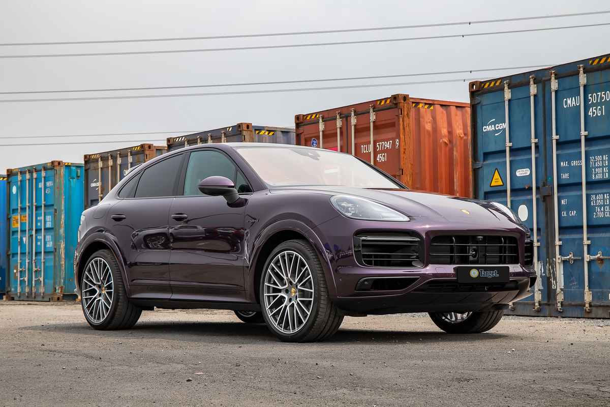 2022 Porsche Cayenne Coupe E-Hybrid Platinum Edition in Merlin Purple Metallic
