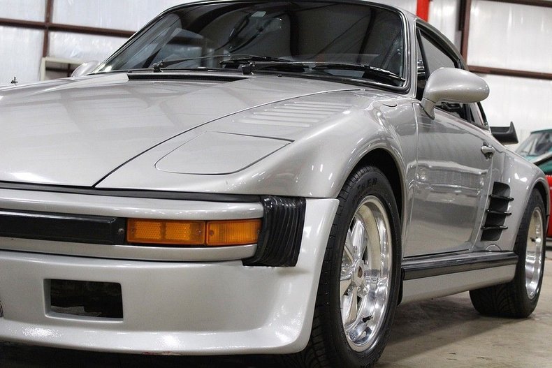 1978 Porsche 911 SC in Diamond Silver Metallic 