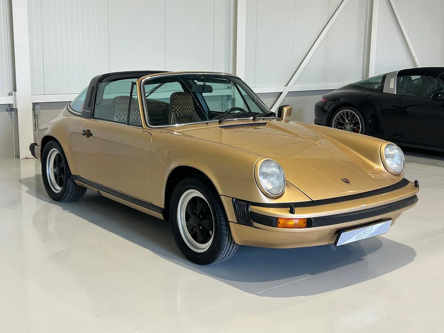 1979 Porsche 911 SC Targa in Opal Metallic