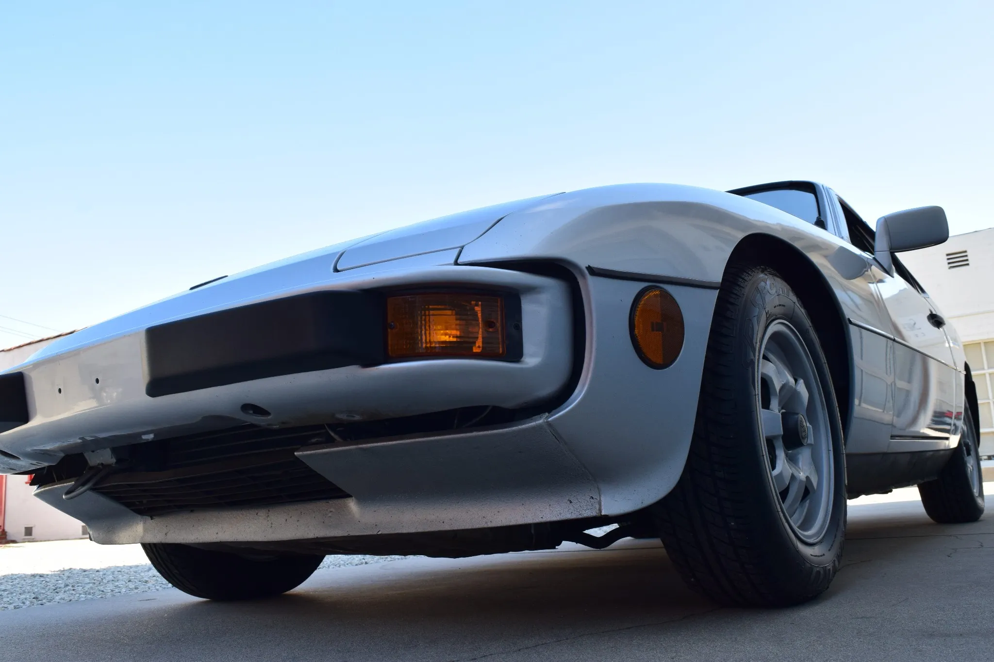 1982 Porsche 924 in Diamond Silver Metallic 