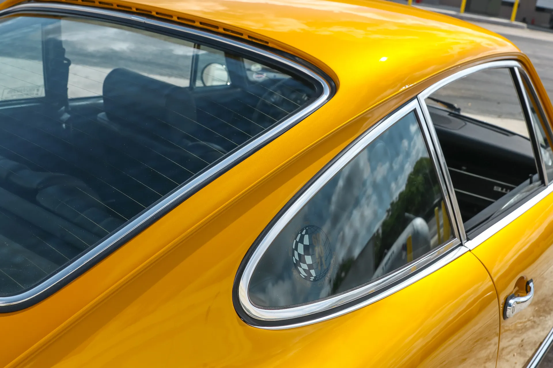 1971 Porsche 911E Coupe in Gold Metallic