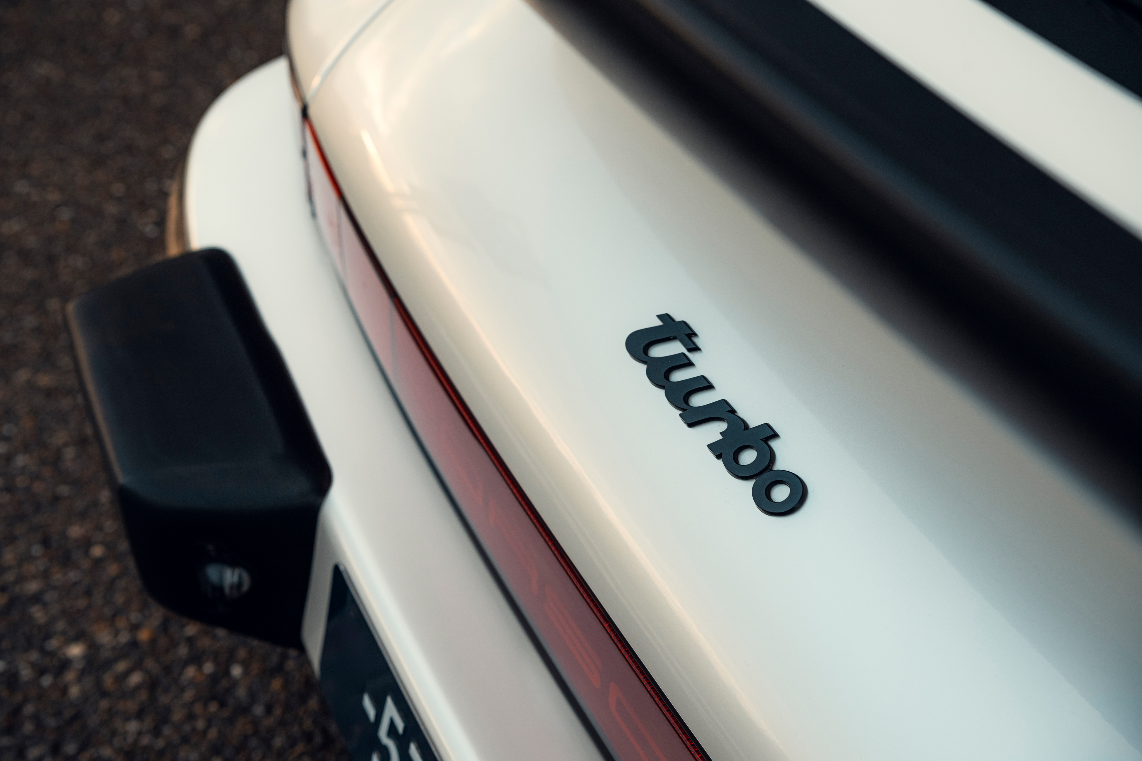 1989 Porsche 911 Turbo 'Flat-Nose' Coupe in Pearl White Metallic