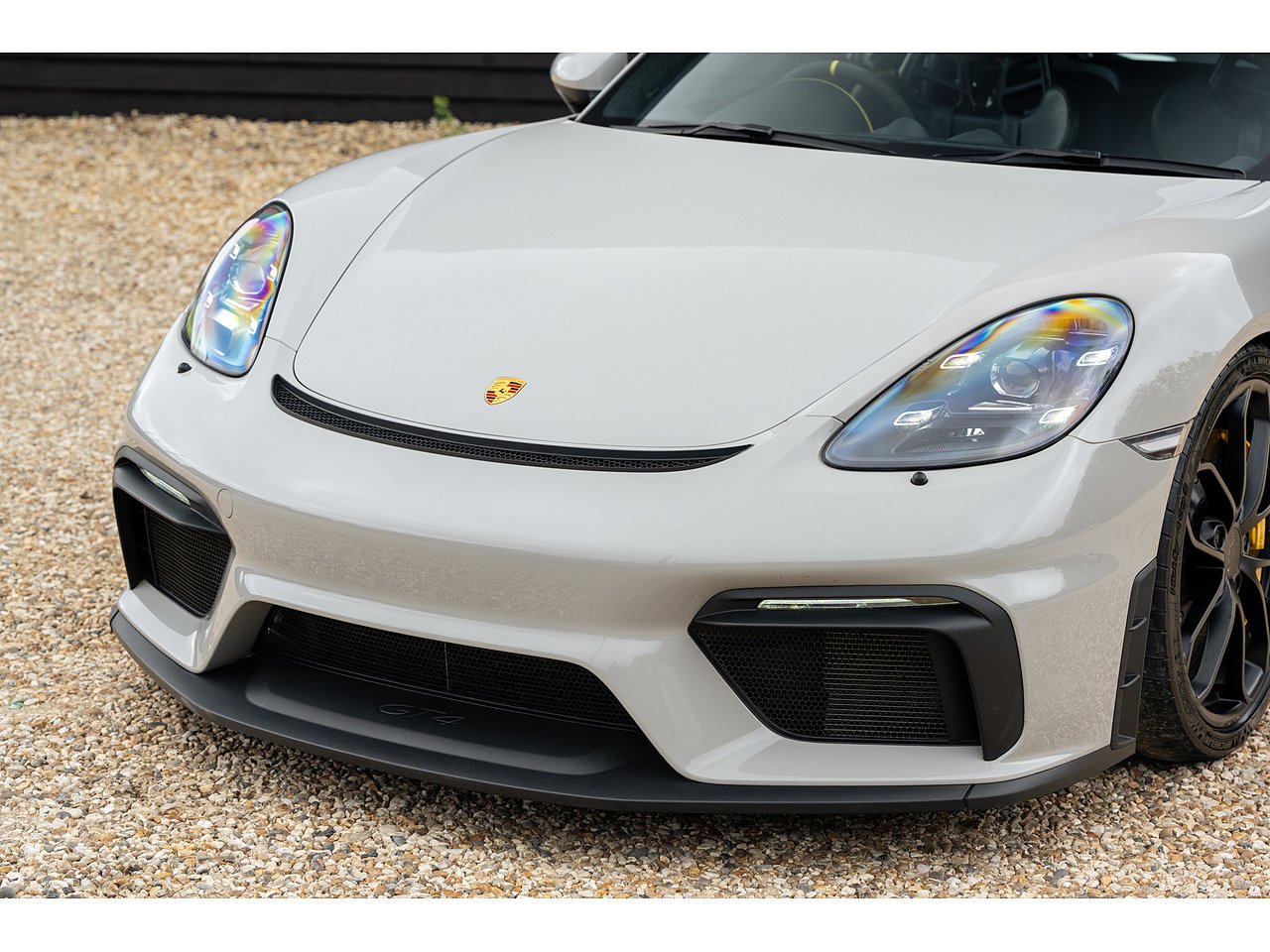 2020 Porsche 718 Cayman GT4 in Crayon