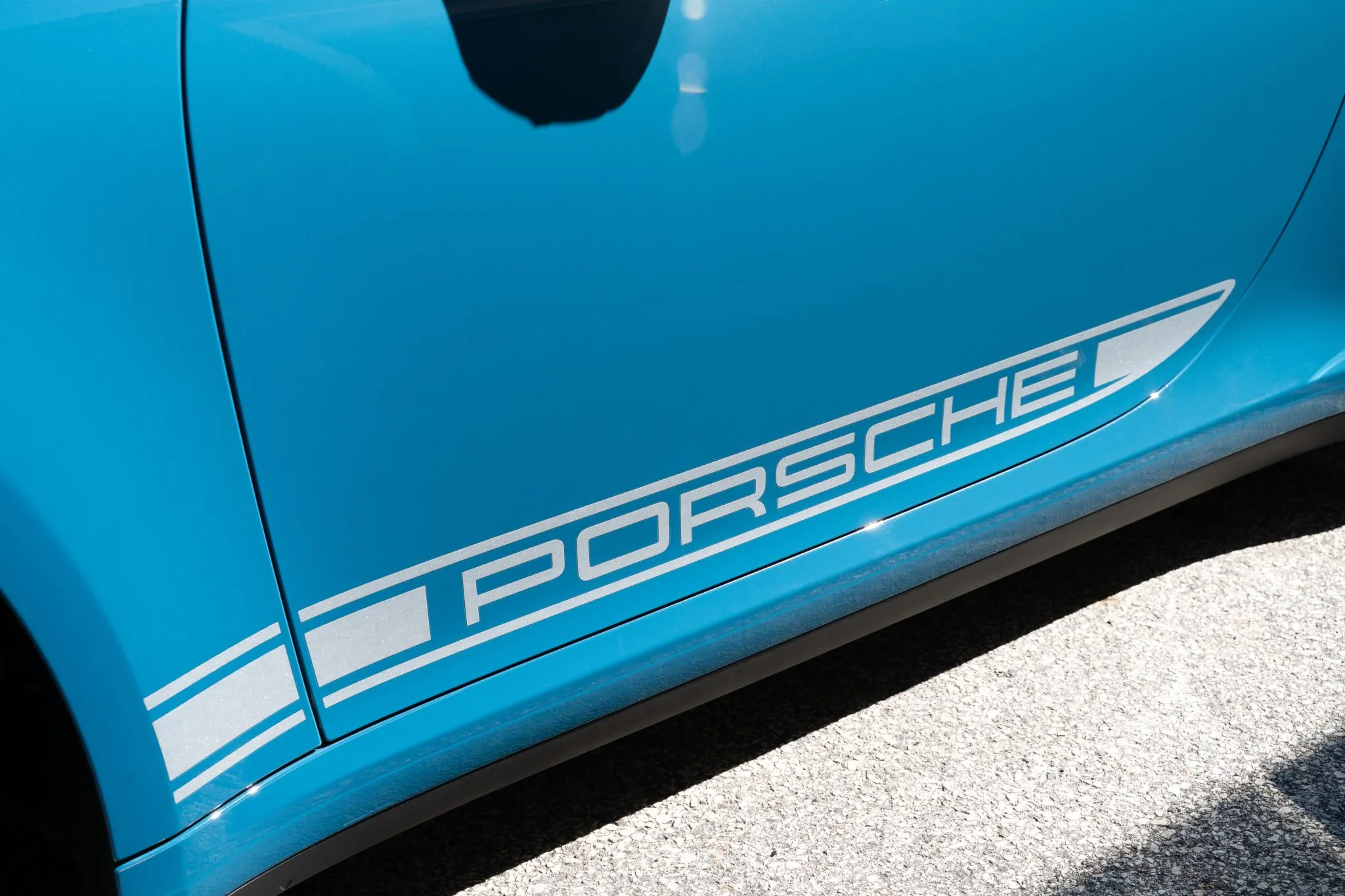 2024 Porsche 911 Carrera S Coupe 7-Speed in Oslo Blue