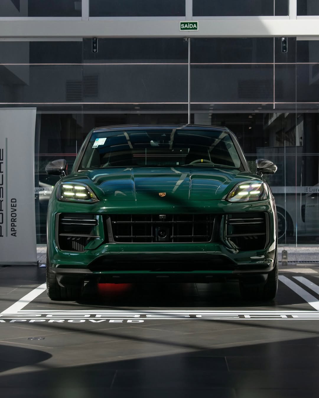 2025 Porsche Cayenne Turbo GT in Goodwood Green Metallic
