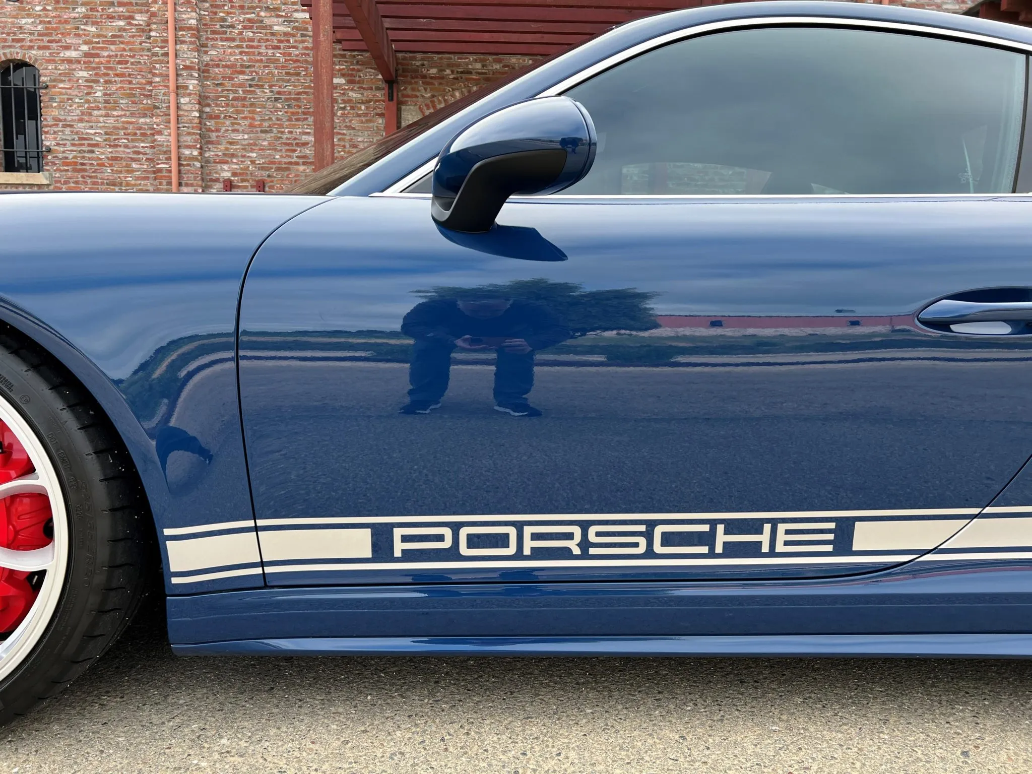 2018 Porsche 911 GT3 Touring in Pantone 296C