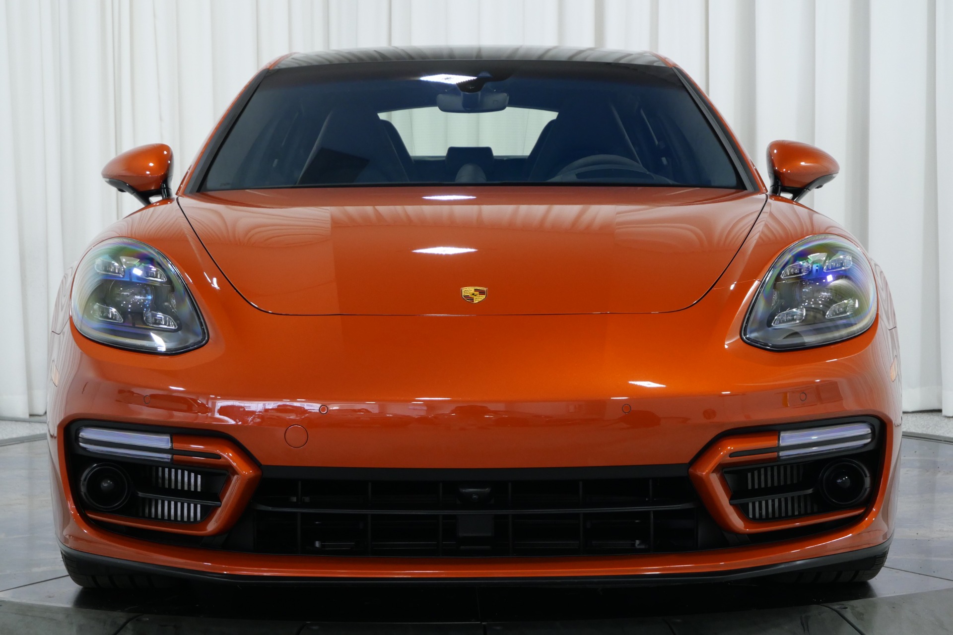 2022 Porsche Panamera GTS in Papaya Metallic