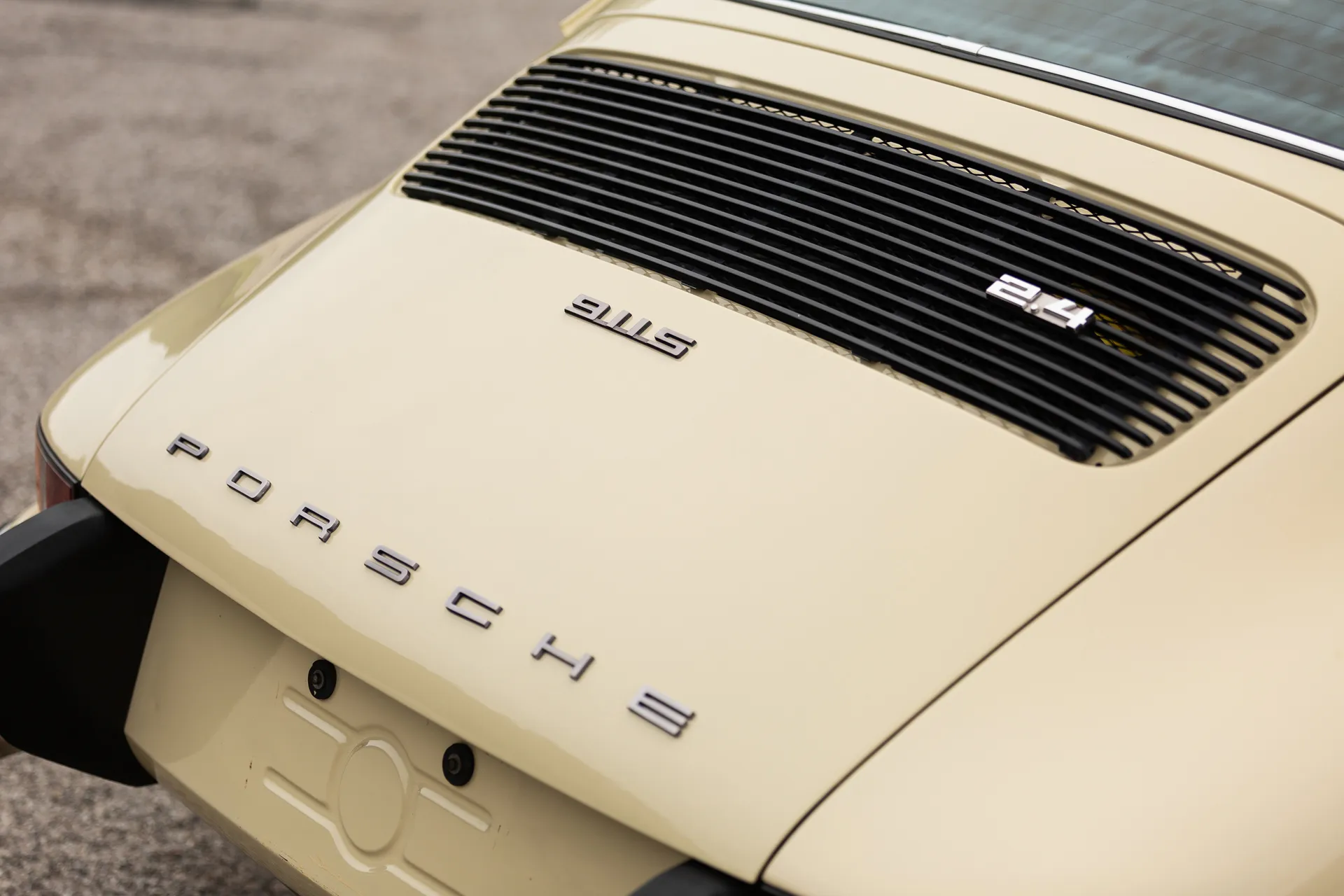 1973 Porsche 911S Coupe in Ivory