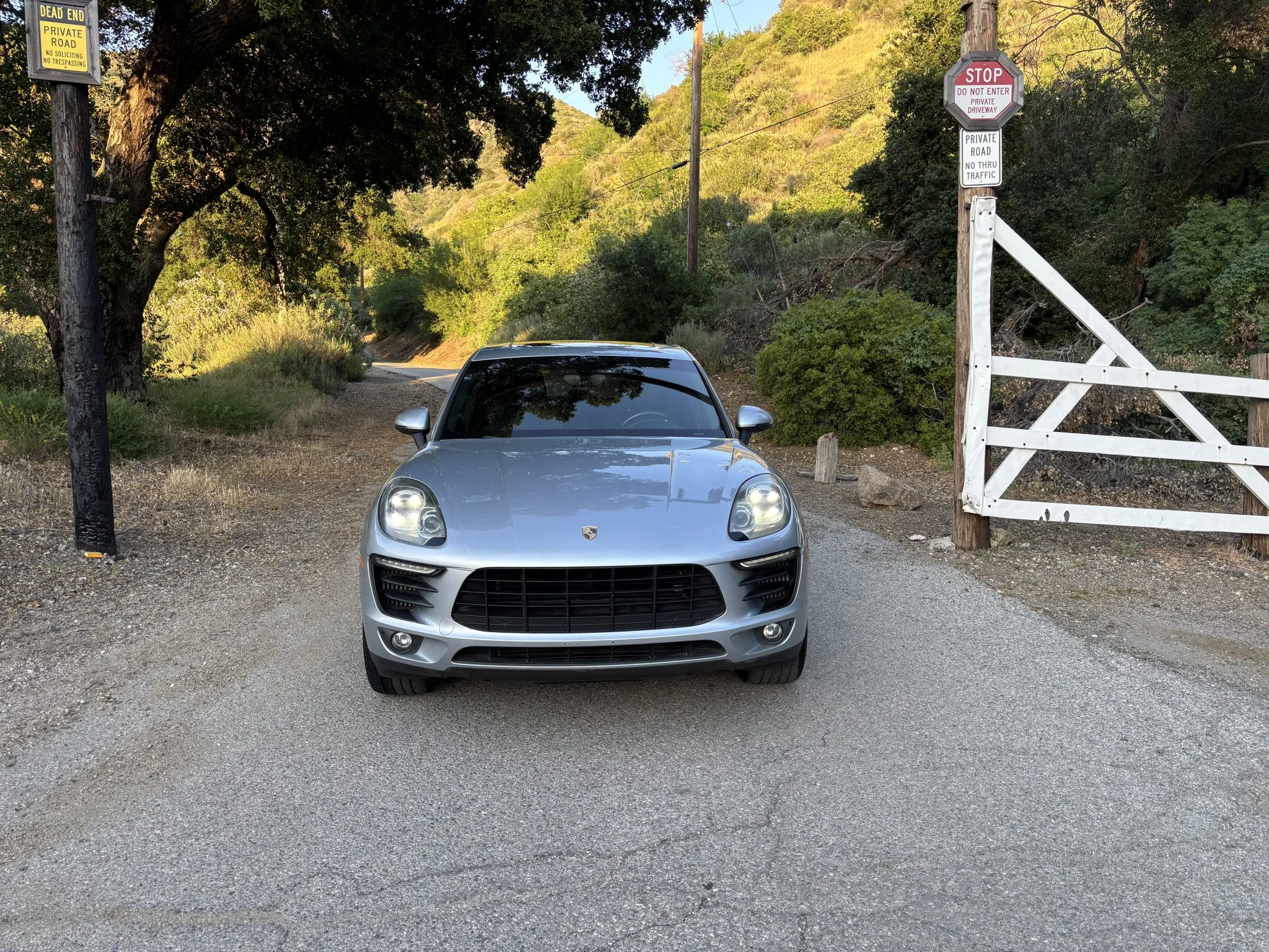 2016 Porsche Macan S in Rhodium Silver Metallic