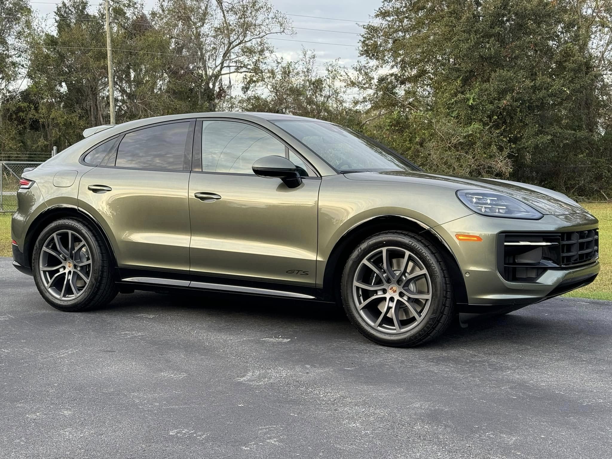 2024 Porsche Cayenne GTS in Light Oak Green Metallic 