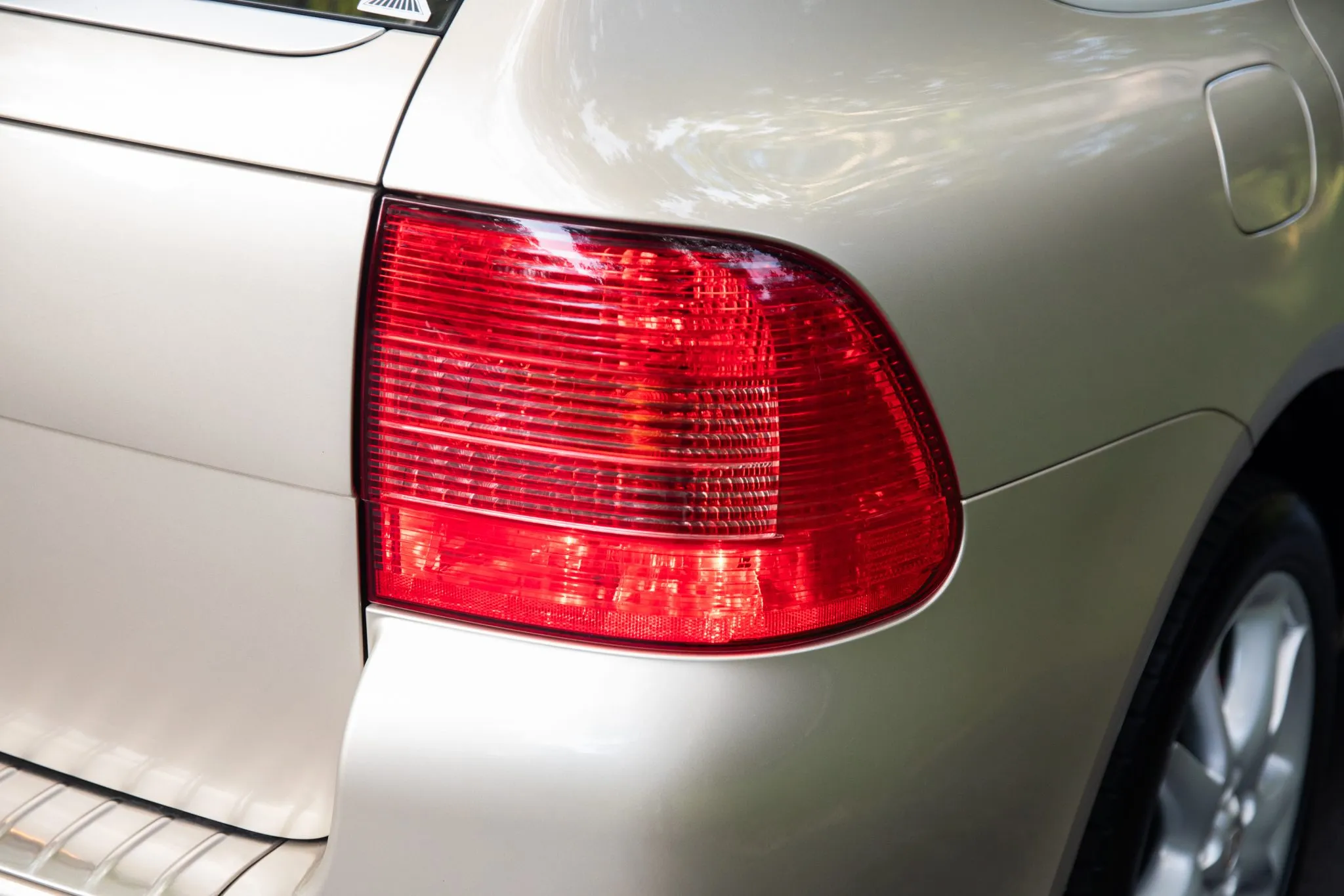 2004 Porsche Cayenne Turbo in Prosecco Metallic