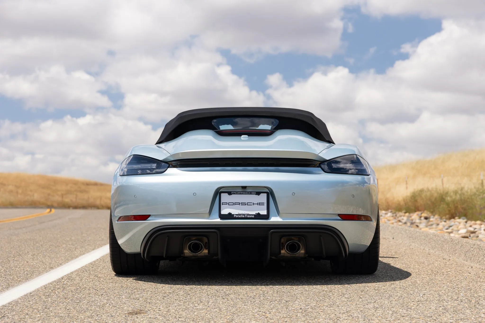 2022 Porsche 718 Spyder in Azzurro Thetys Metallic